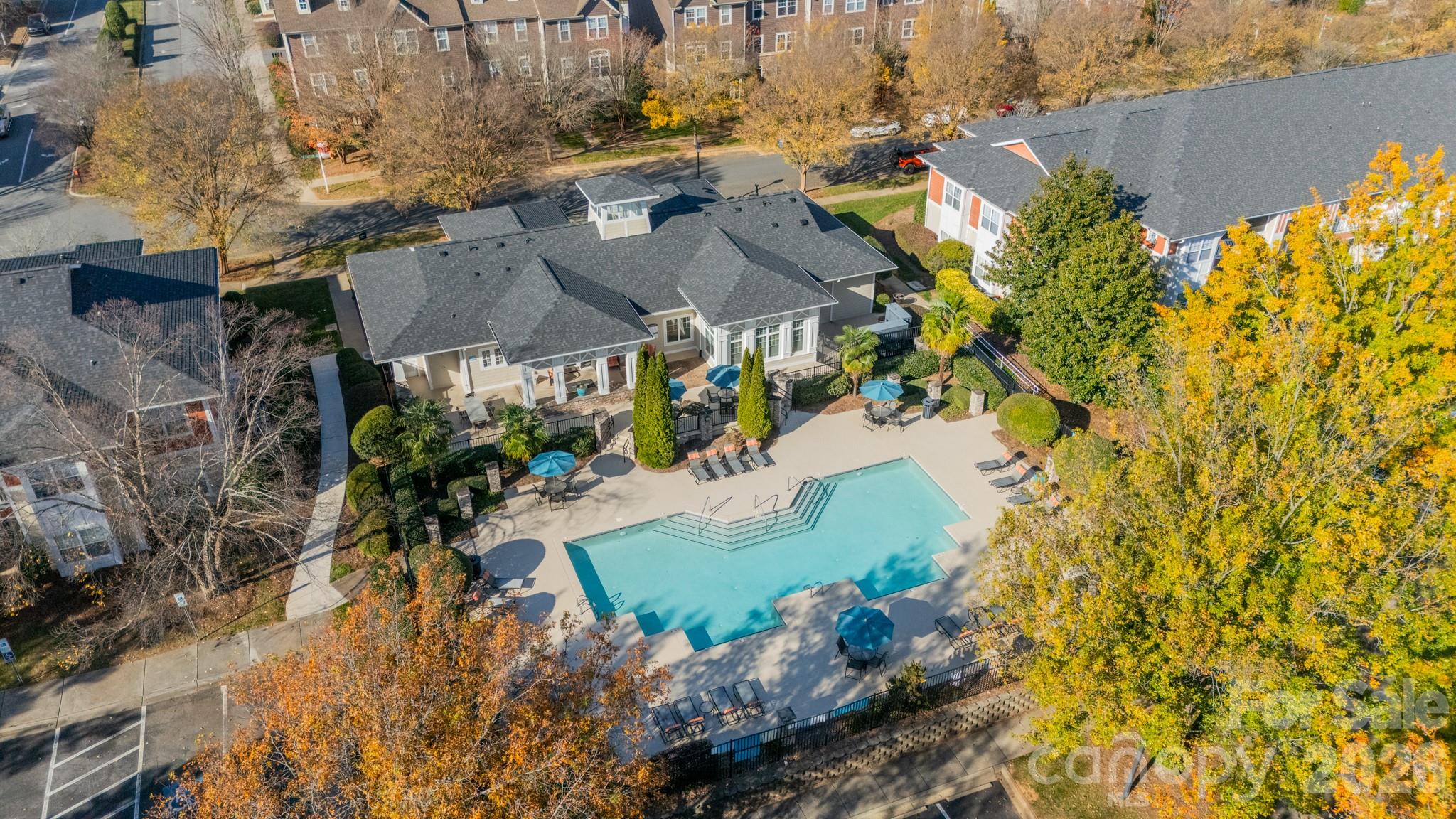18426 W Catawba Avenue — Cornelius