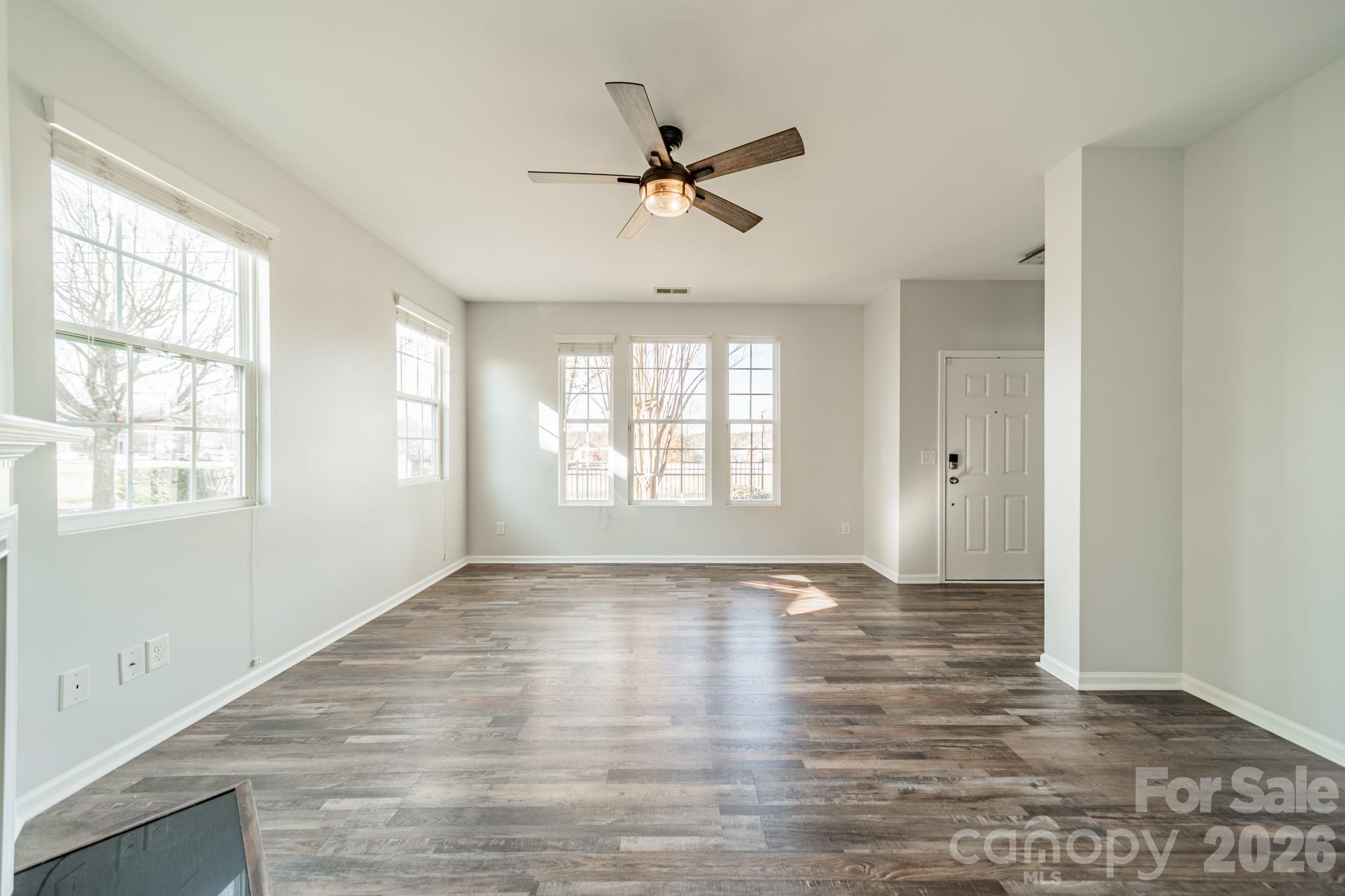 18426 W Catawba Avenue — Cornelius