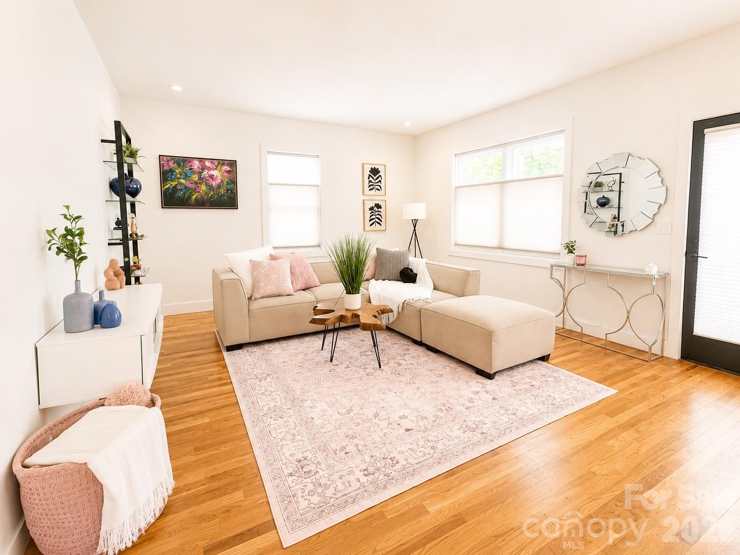 195 Wellington Street — Asheville