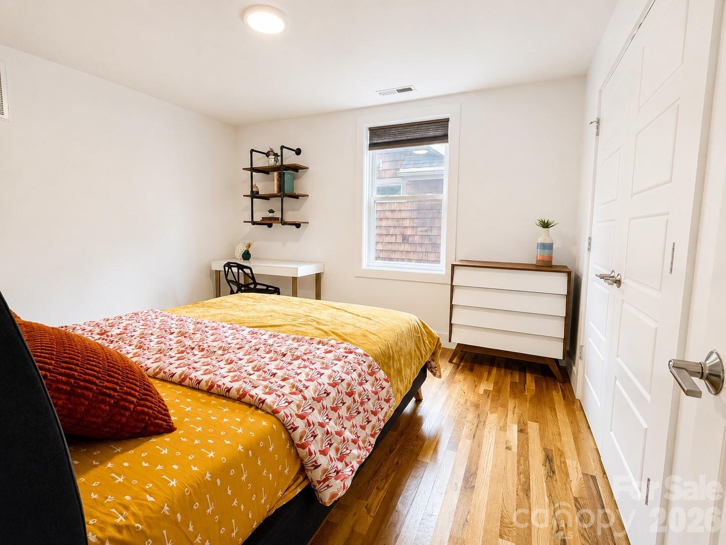 195 Wellington Street — Asheville