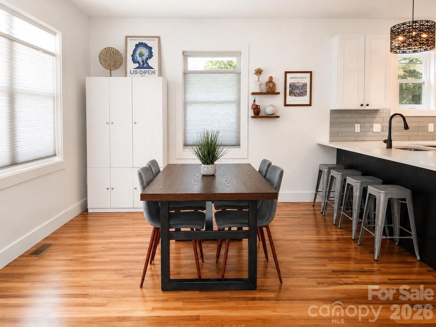 195 Wellington Street — Asheville