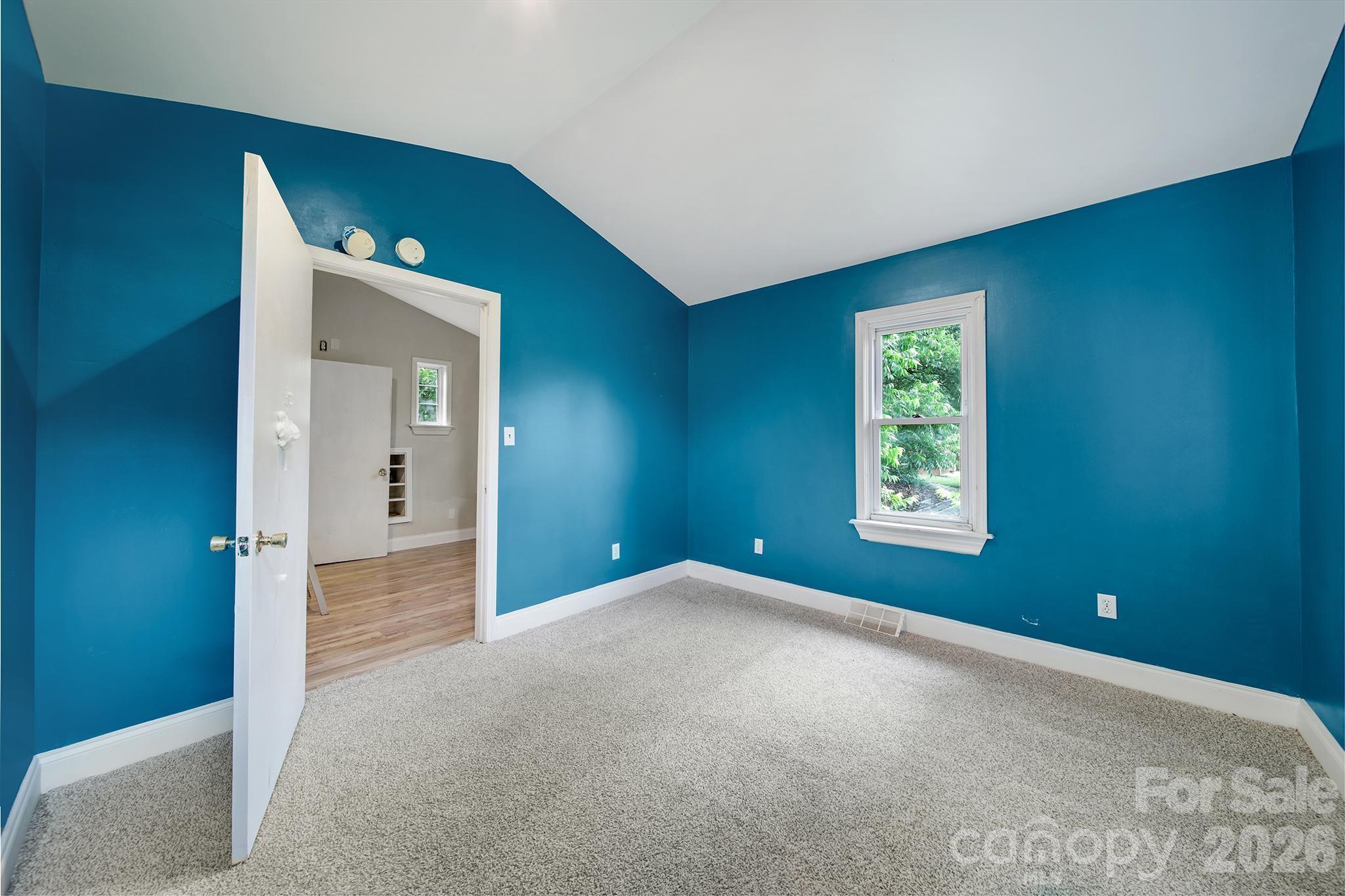 115 Lippard Street — Statesville
