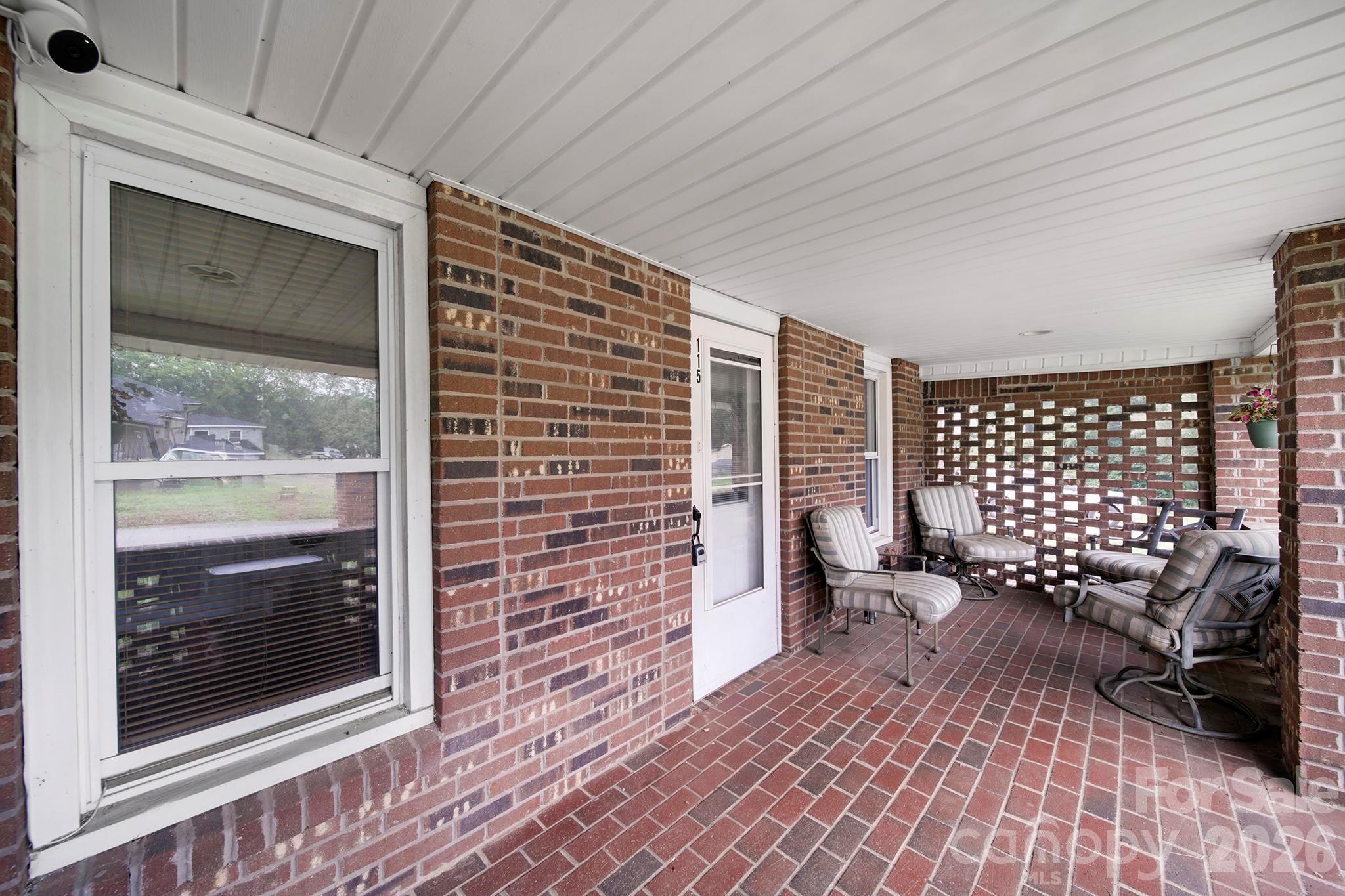 115 Lippard Street — Statesville
