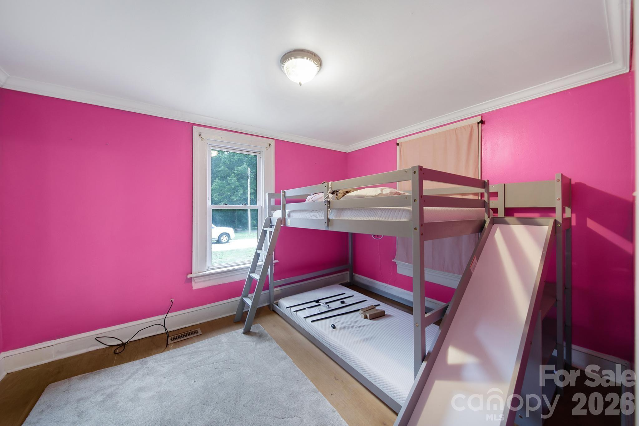 115 Lippard Street — Statesville