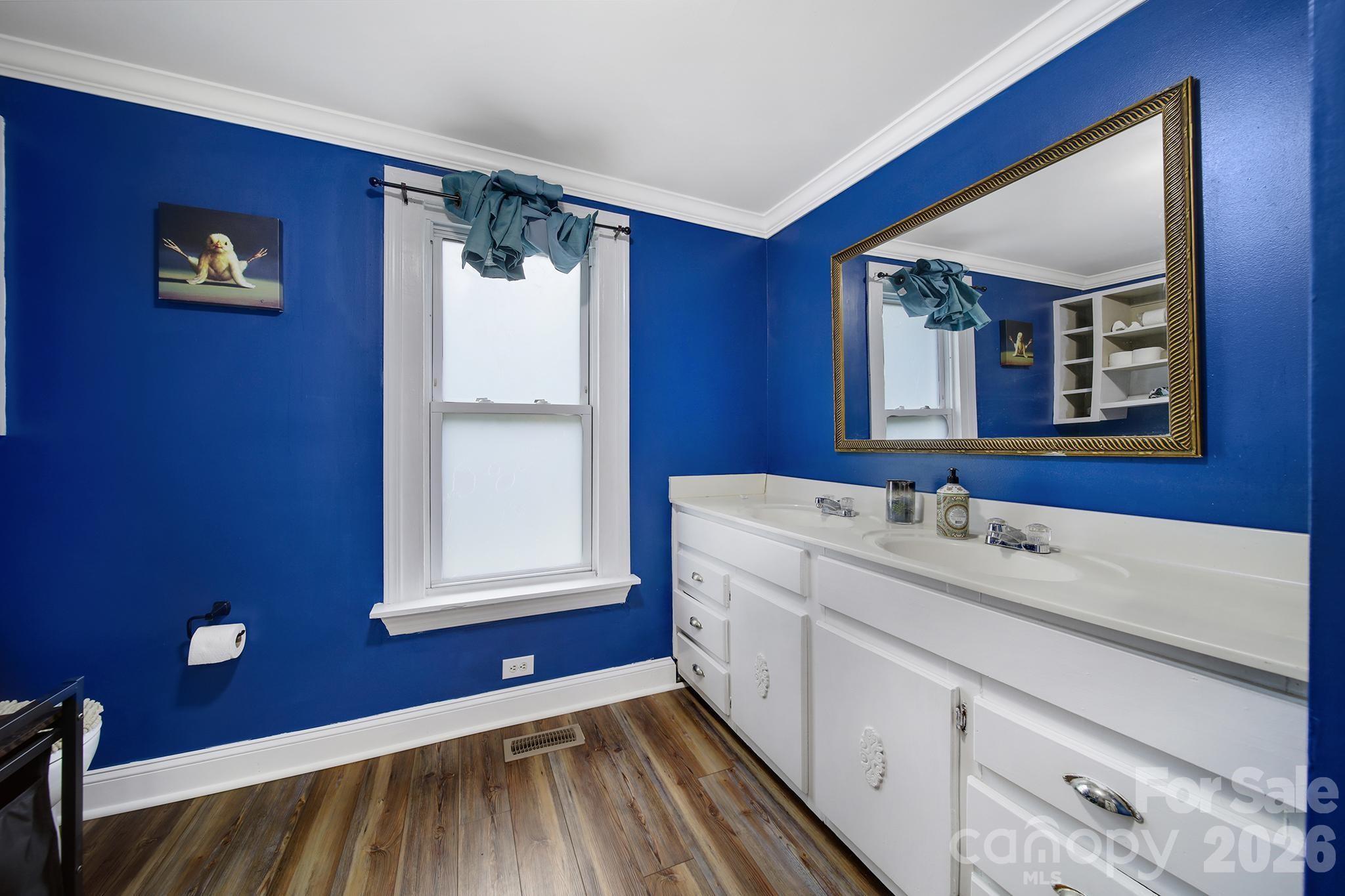 115 Lippard Street — Statesville