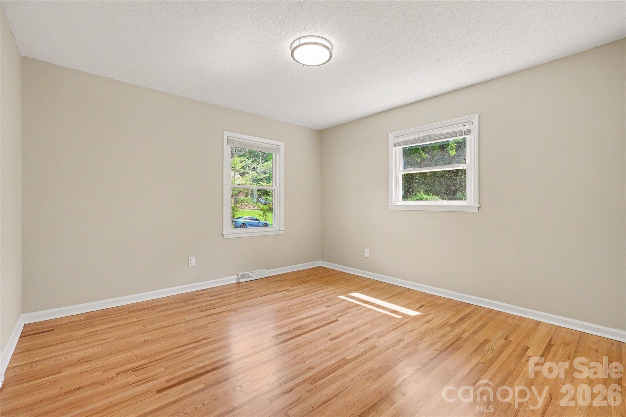 2143 Knickerbocker Drive — Charlotte
