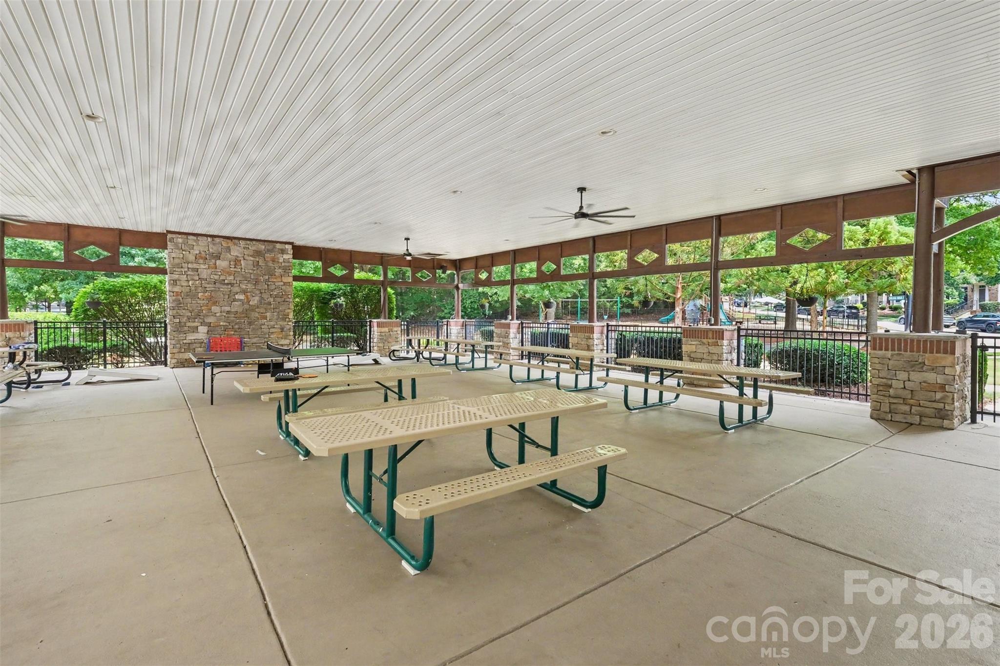 2143 Knickerbocker Drive — Charlotte