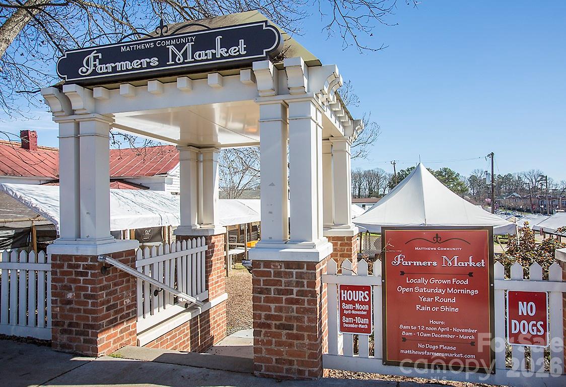 2143 Knickerbocker Drive — Charlotte
