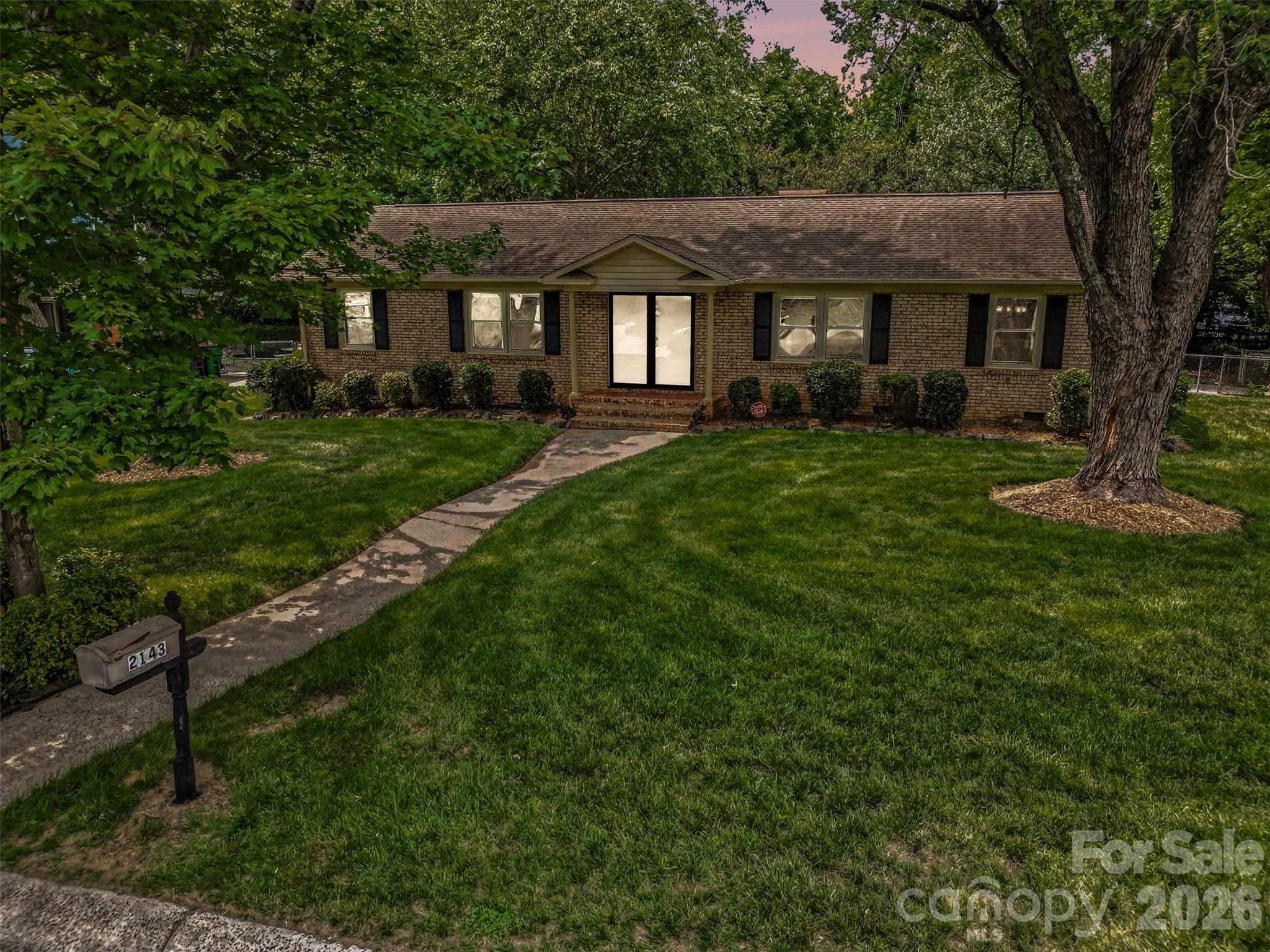 2143 Knickerbocker Drive — Charlotte