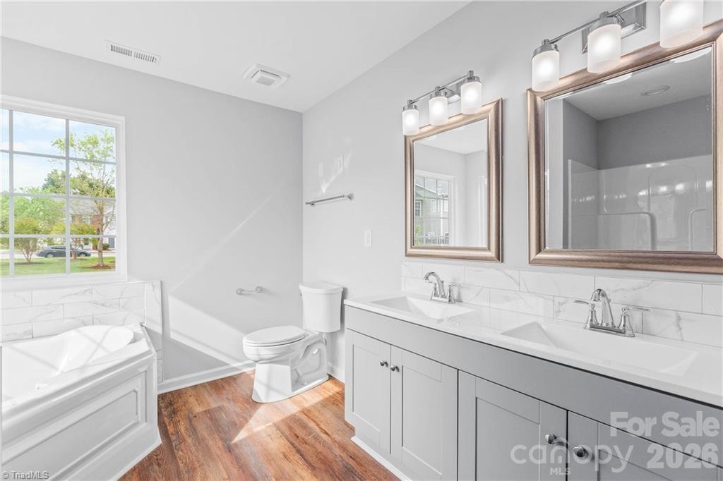 1633 Olivers Crossing Circle — Winston Salem