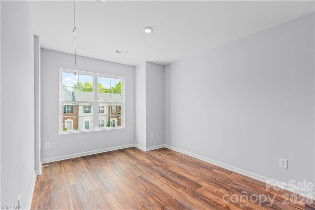 1633 Olivers Crossing Circle — Winston Salem