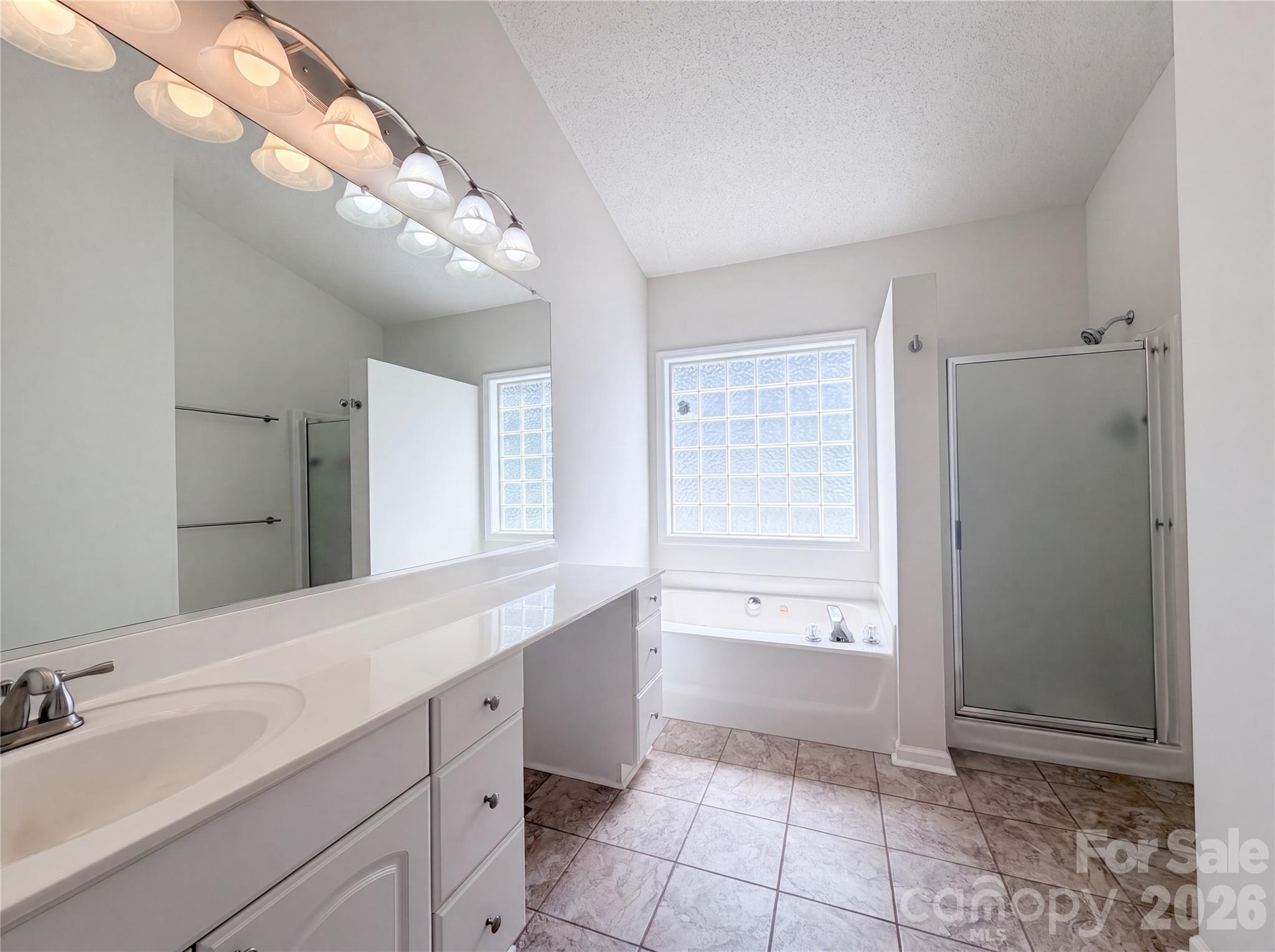 221 Grandview Drive — Statesville