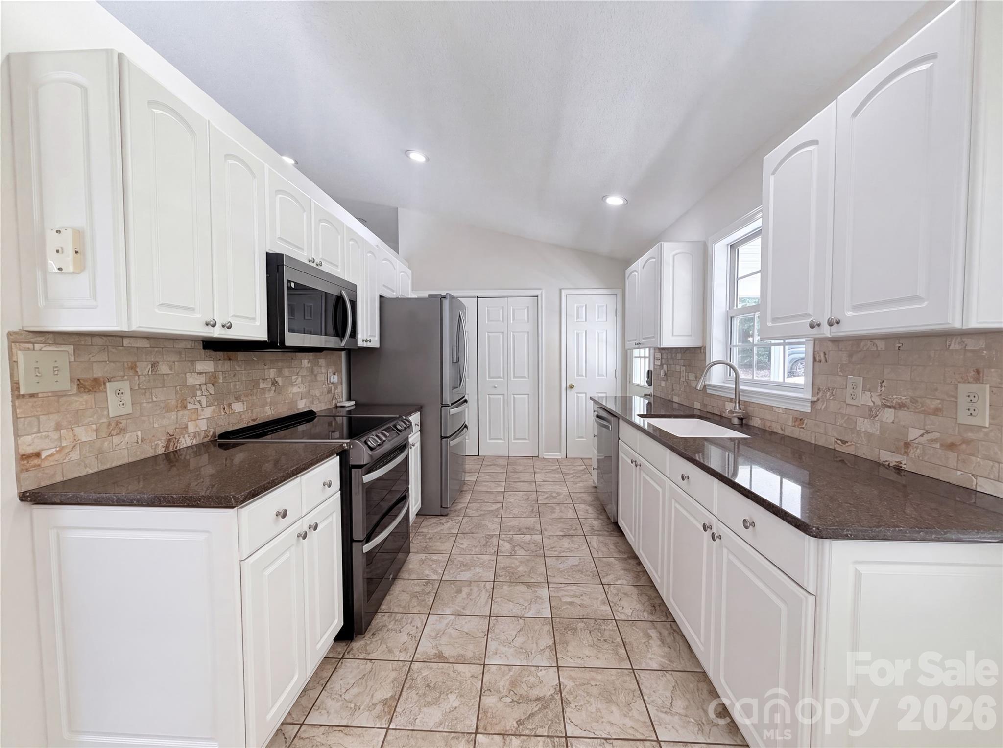 221 Grandview Drive — Statesville
