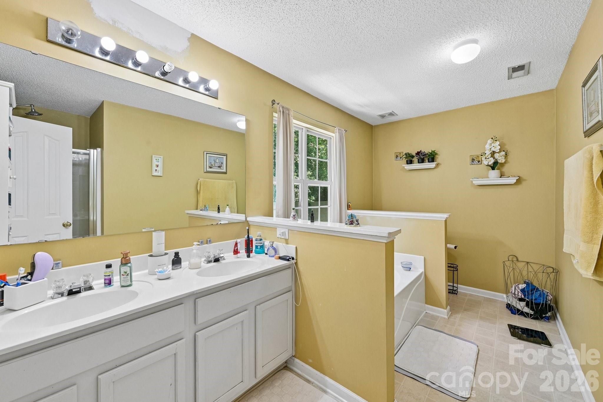 9338 Golden Pond Drive — Charlotte