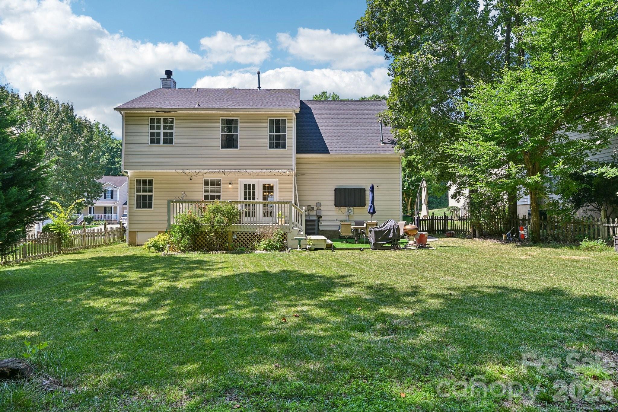 9338 Golden Pond Drive — Charlotte