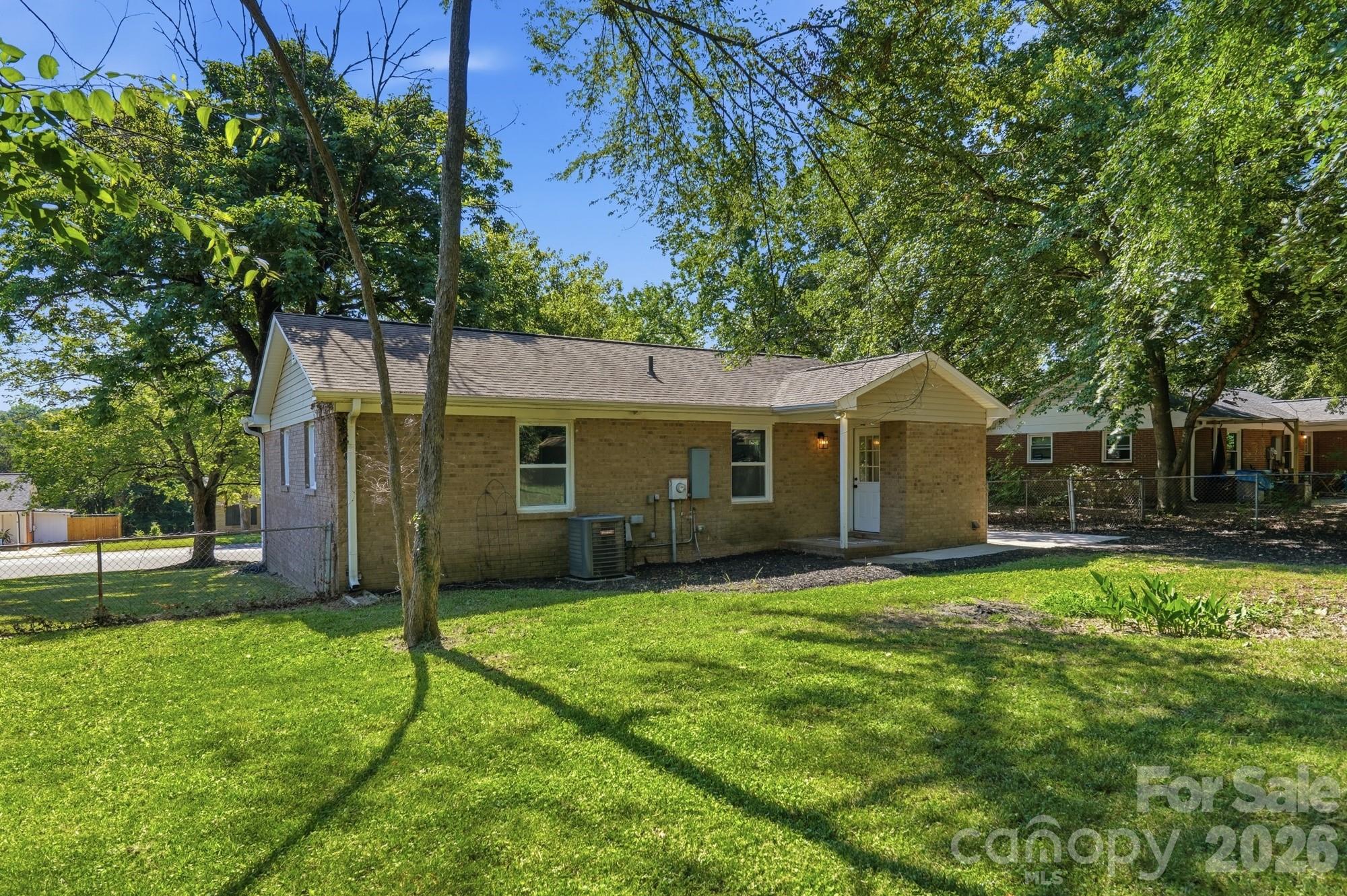 9828 Starwood Drive — Charlotte