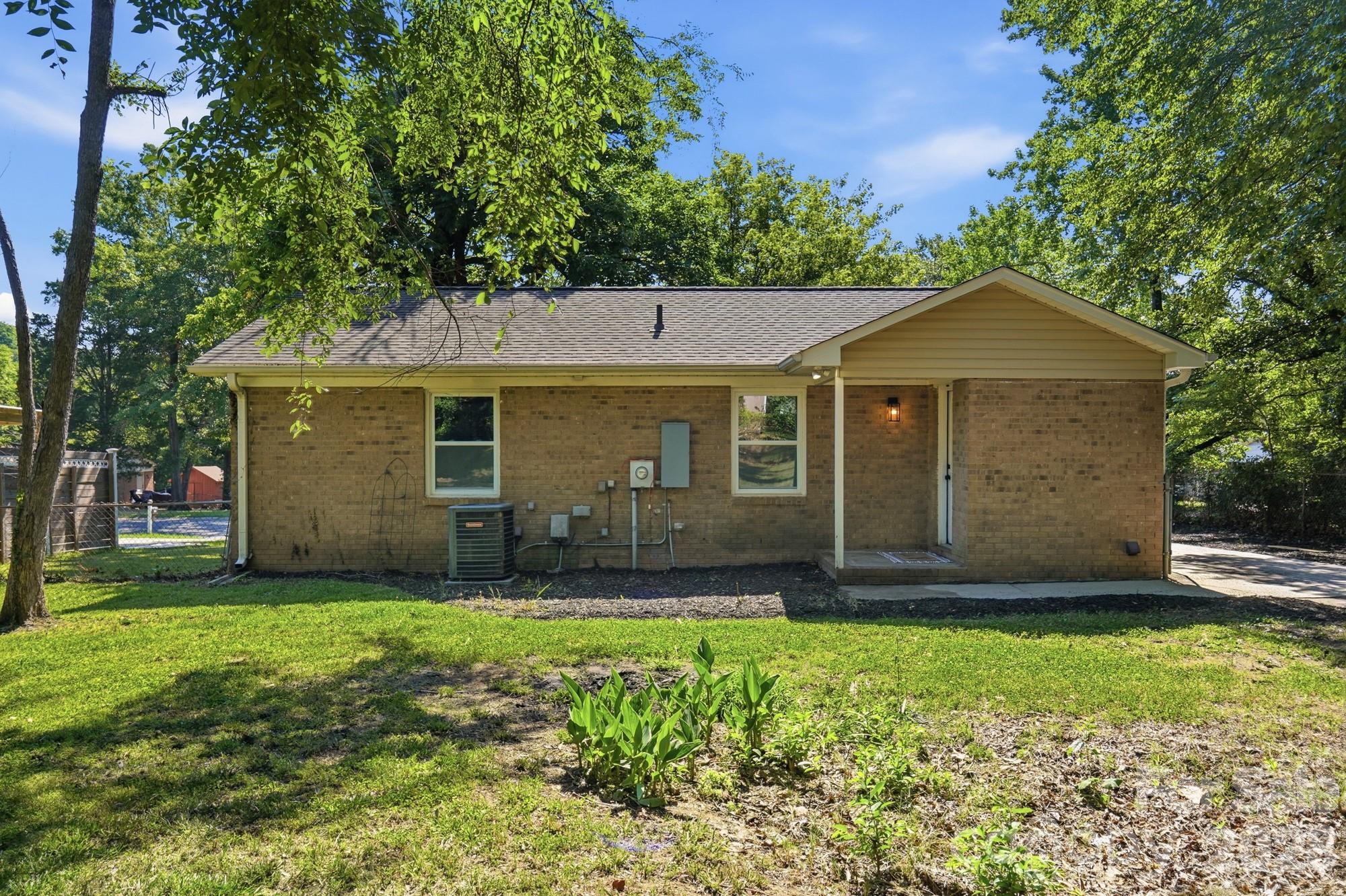 9828 Starwood Drive — Charlotte