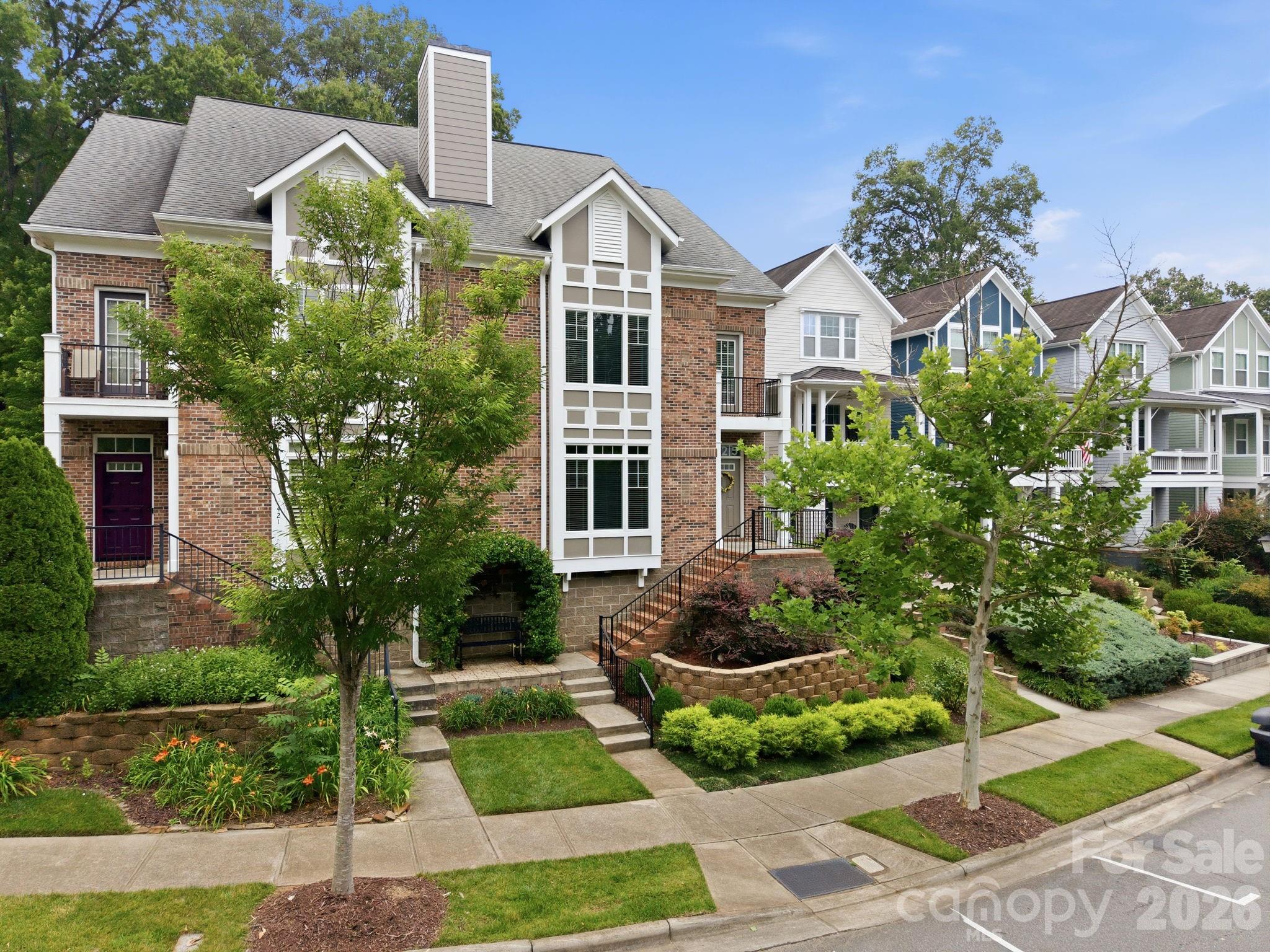 425 Spring Street — Davidson