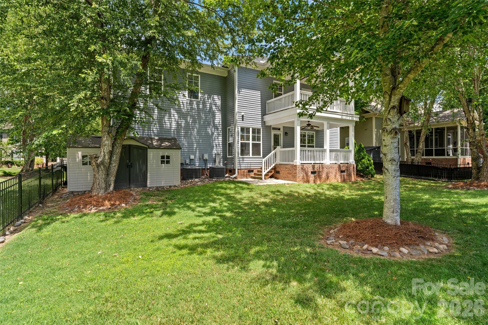 411 Shoreline Parkway — Tega Cay