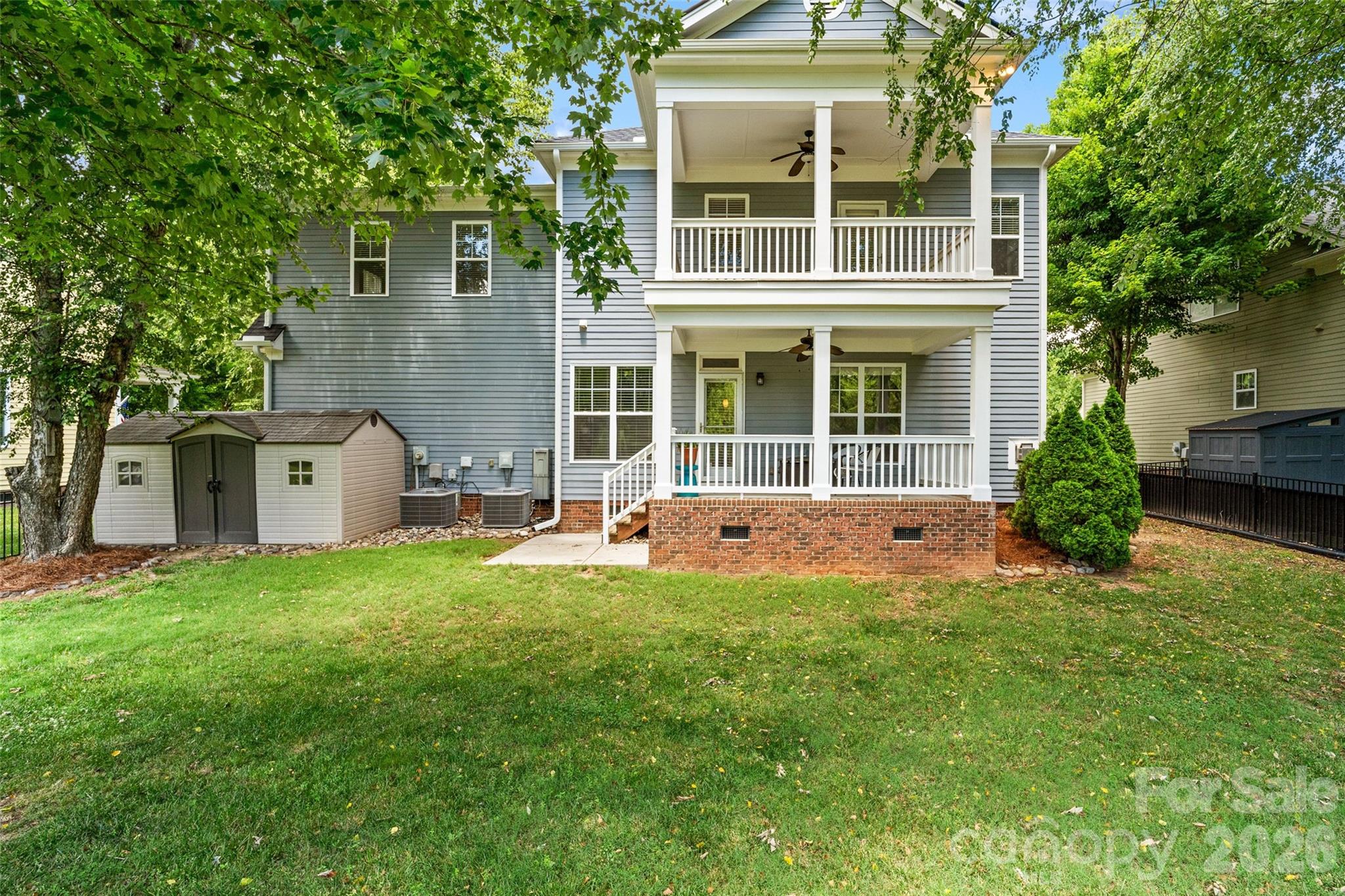 411 Shoreline Parkway — Tega Cay