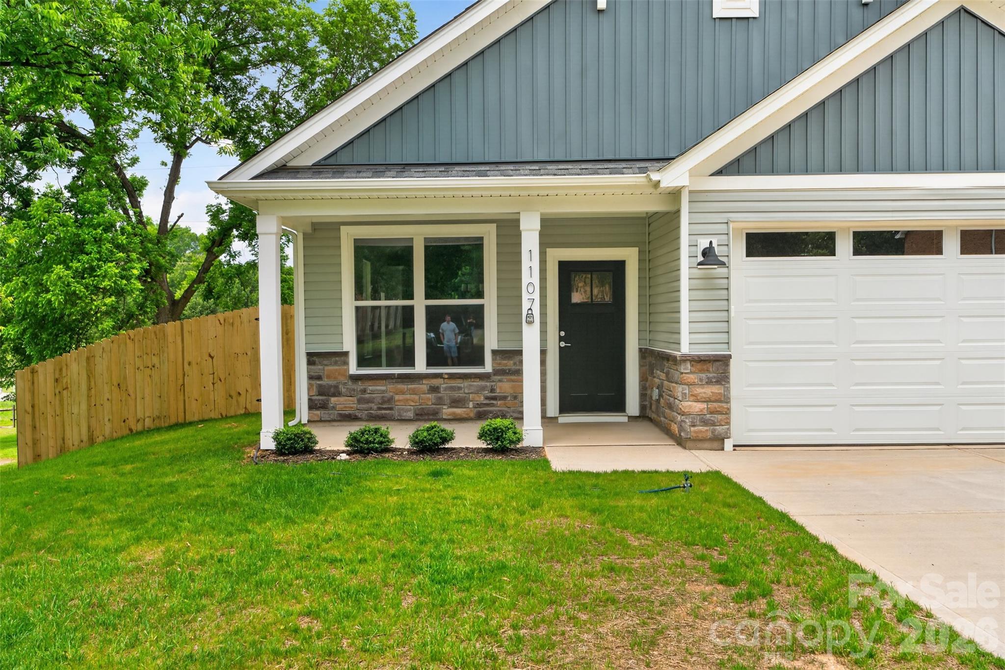 1111 Burke Street — Monroe