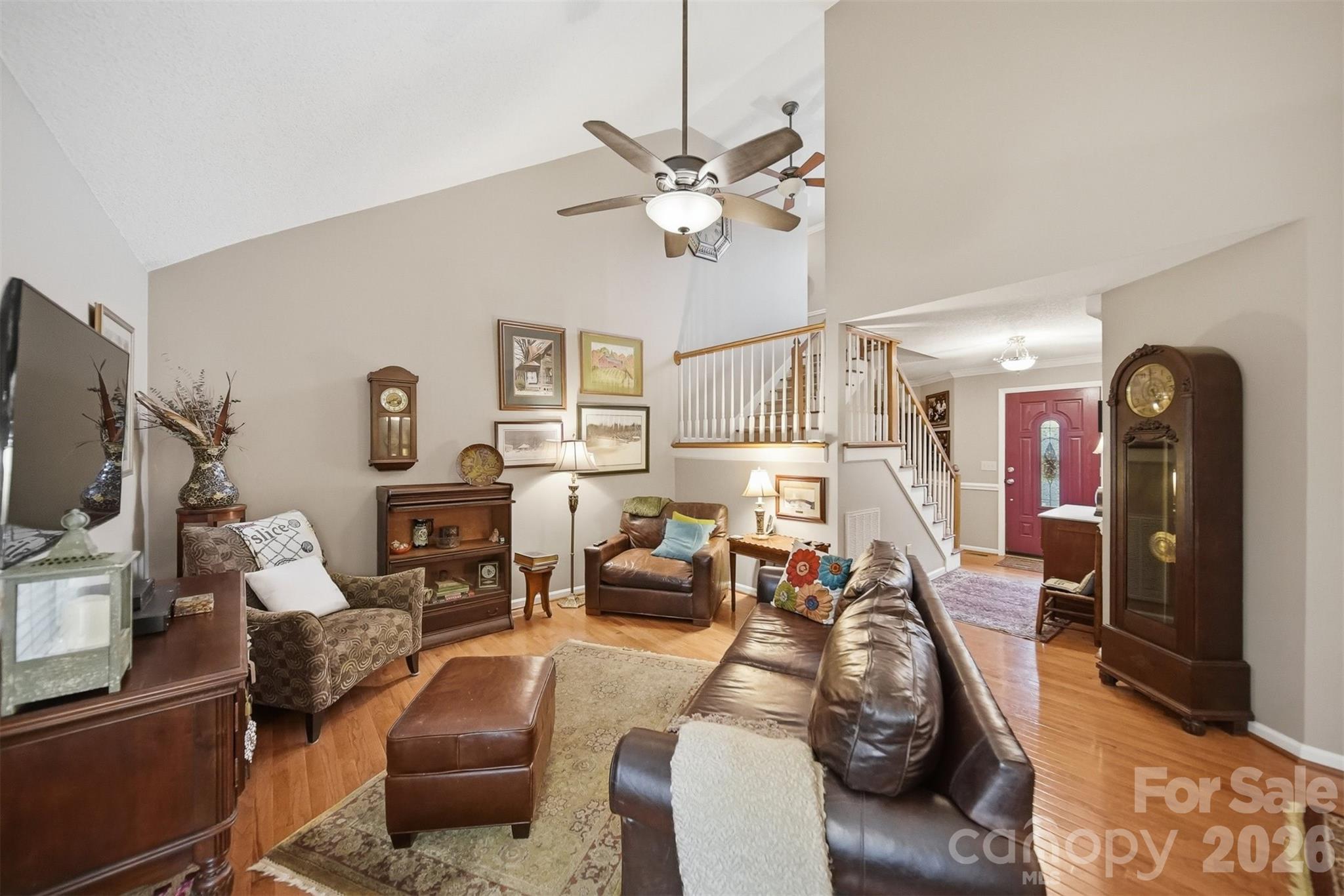 5666 Gold Creek Bay Drive — Hickory