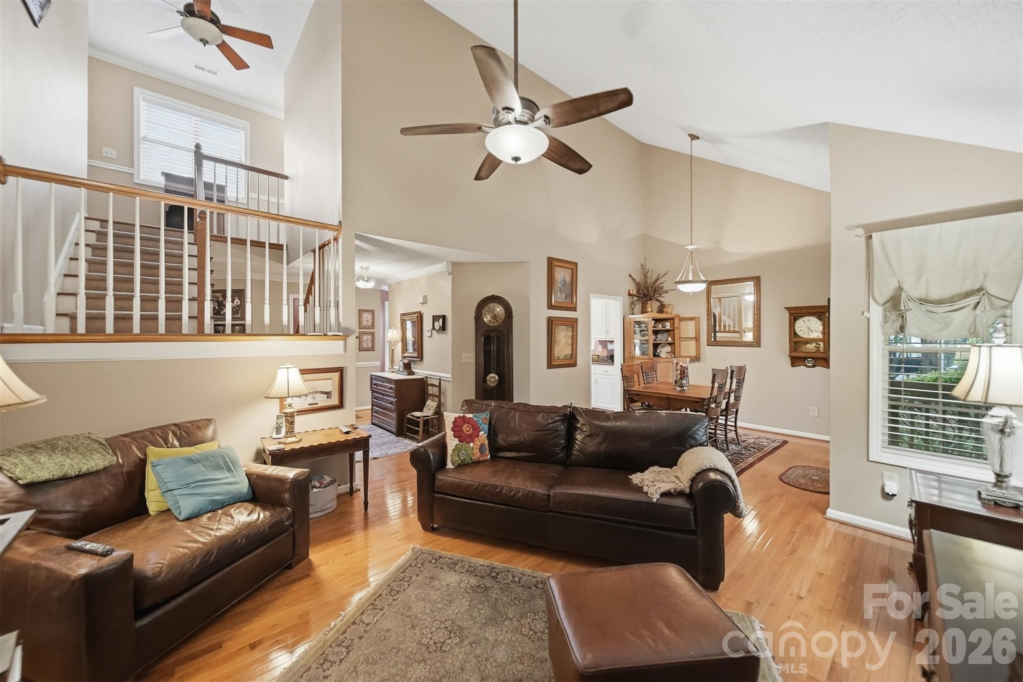 5666 Gold Creek Bay Drive — Hickory