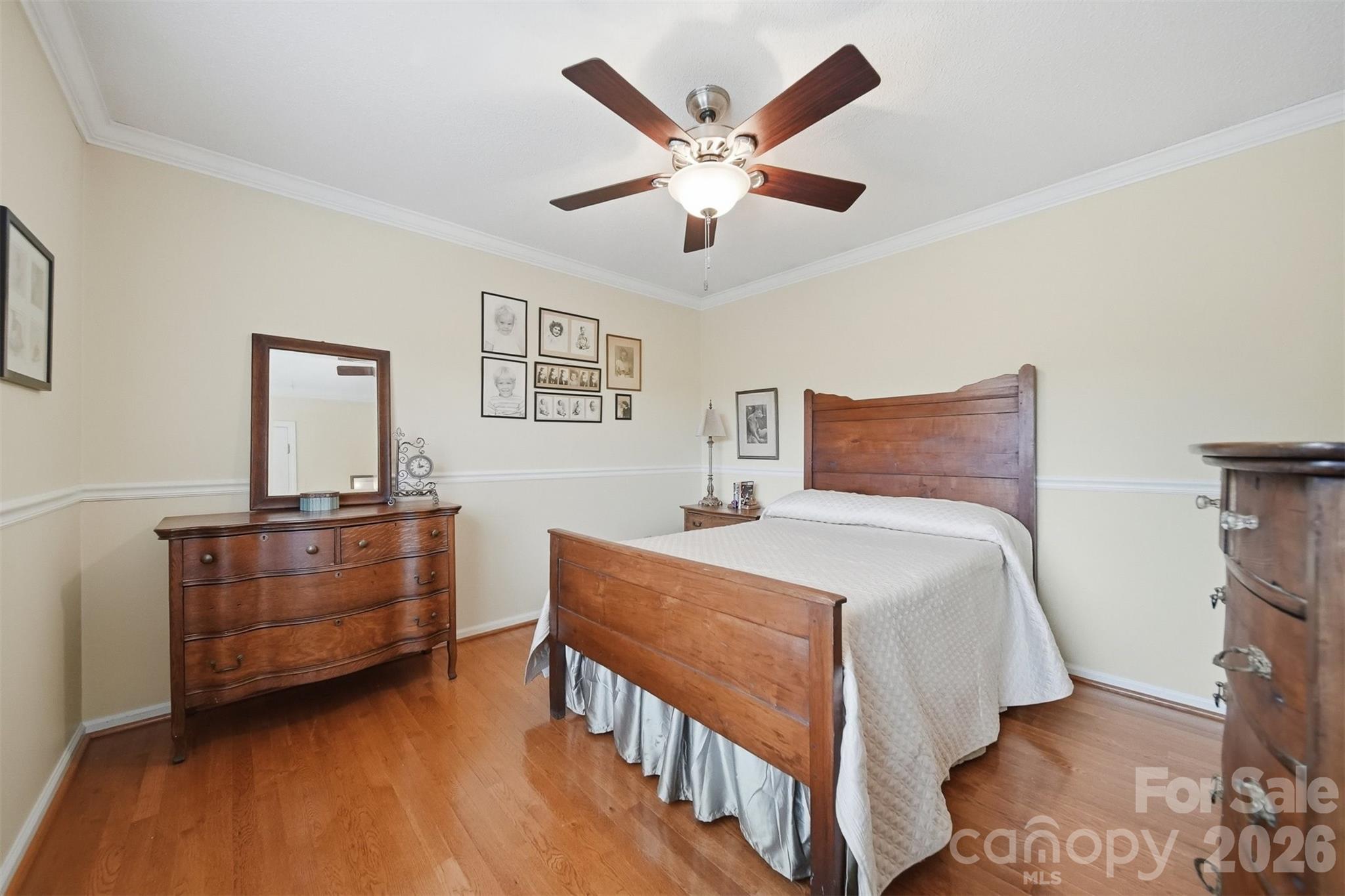 5666 Gold Creek Bay Drive — Hickory