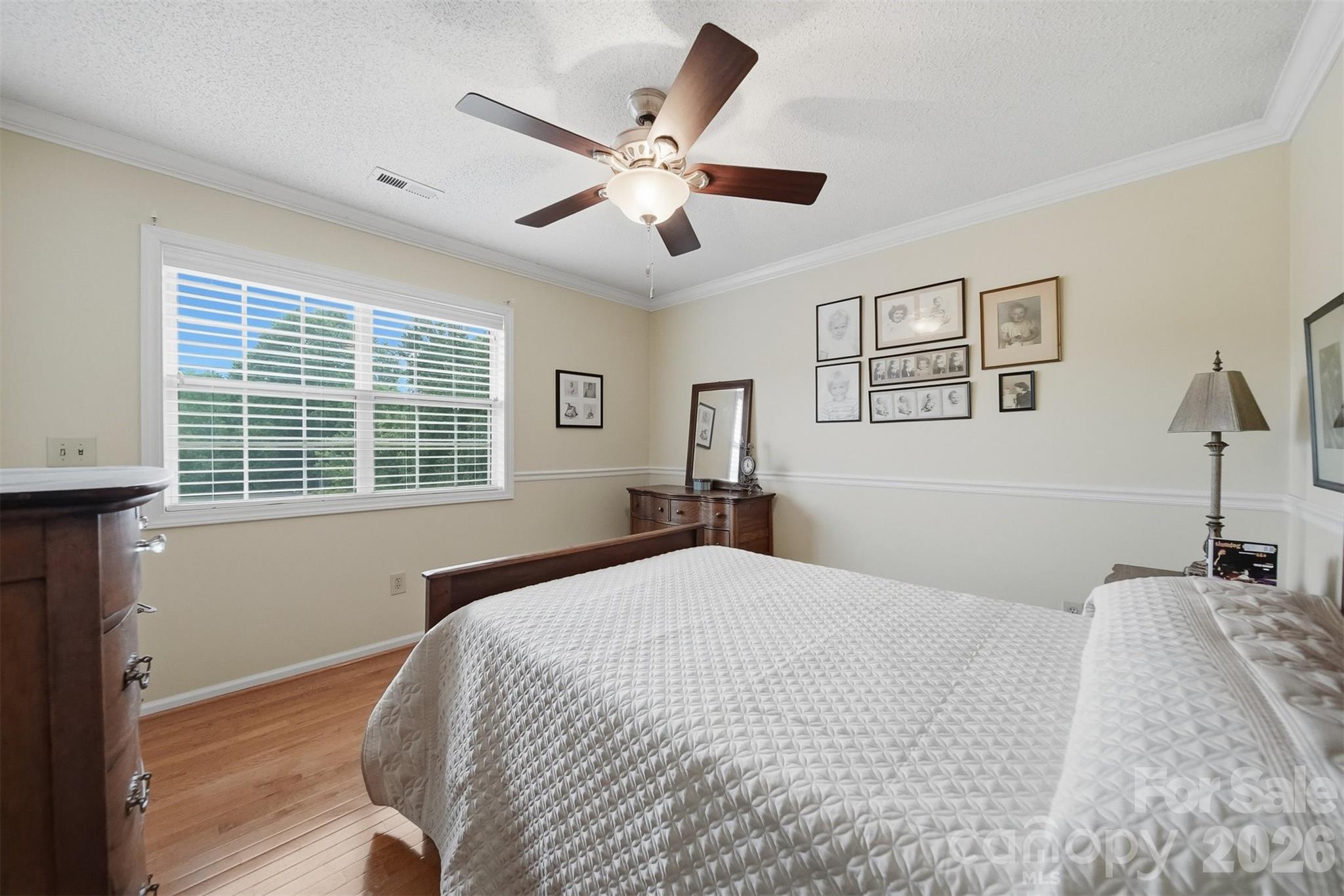5666 Gold Creek Bay Drive — Hickory