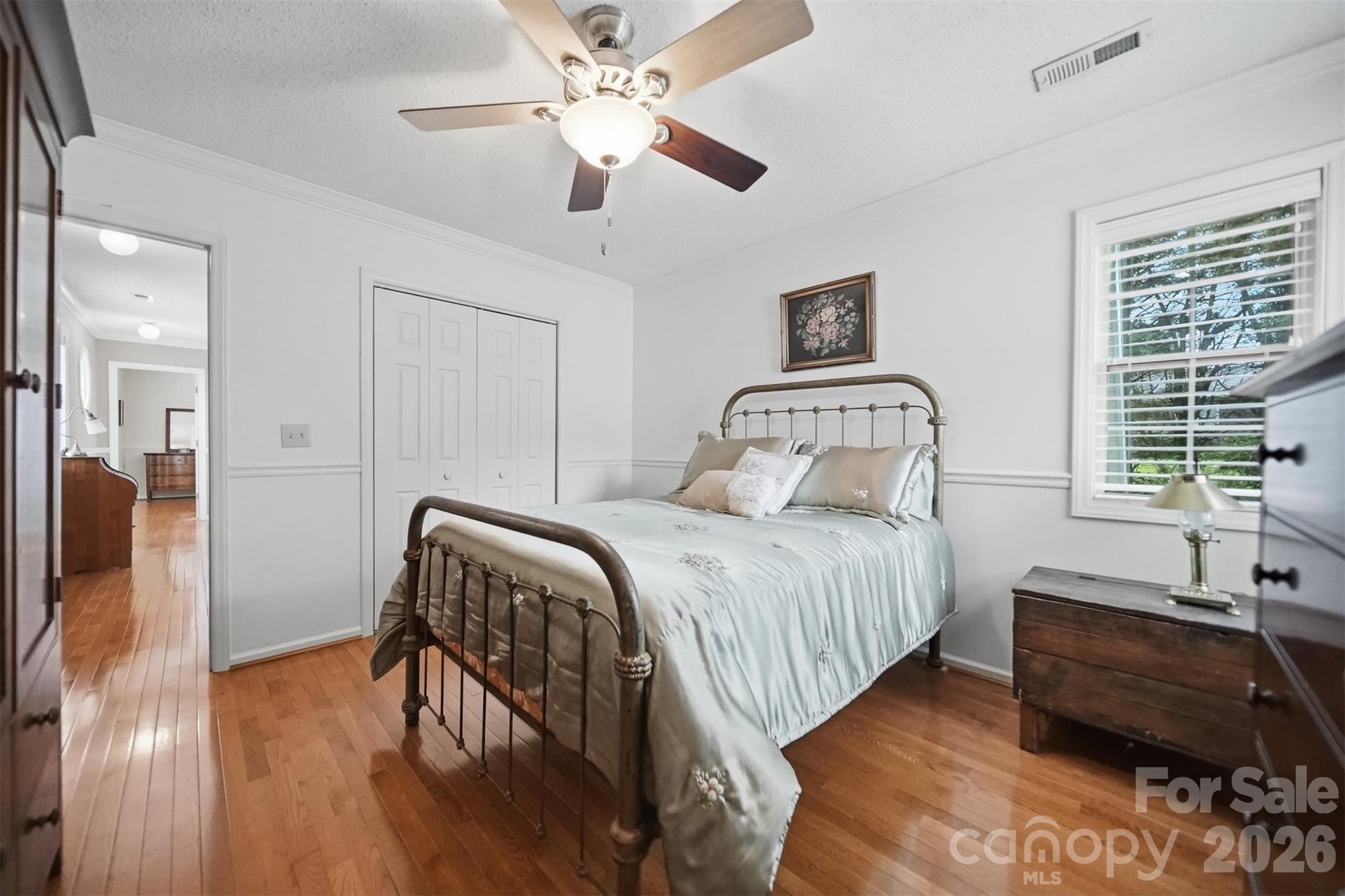 5666 Gold Creek Bay Drive — Hickory