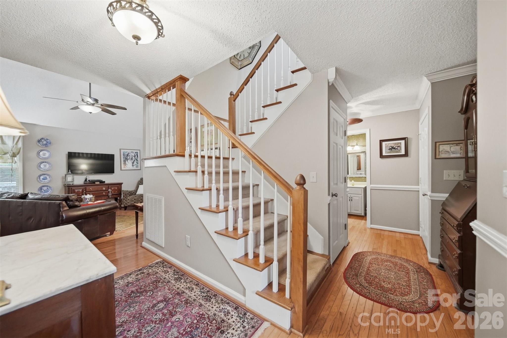 5666 Gold Creek Bay Drive — Hickory
