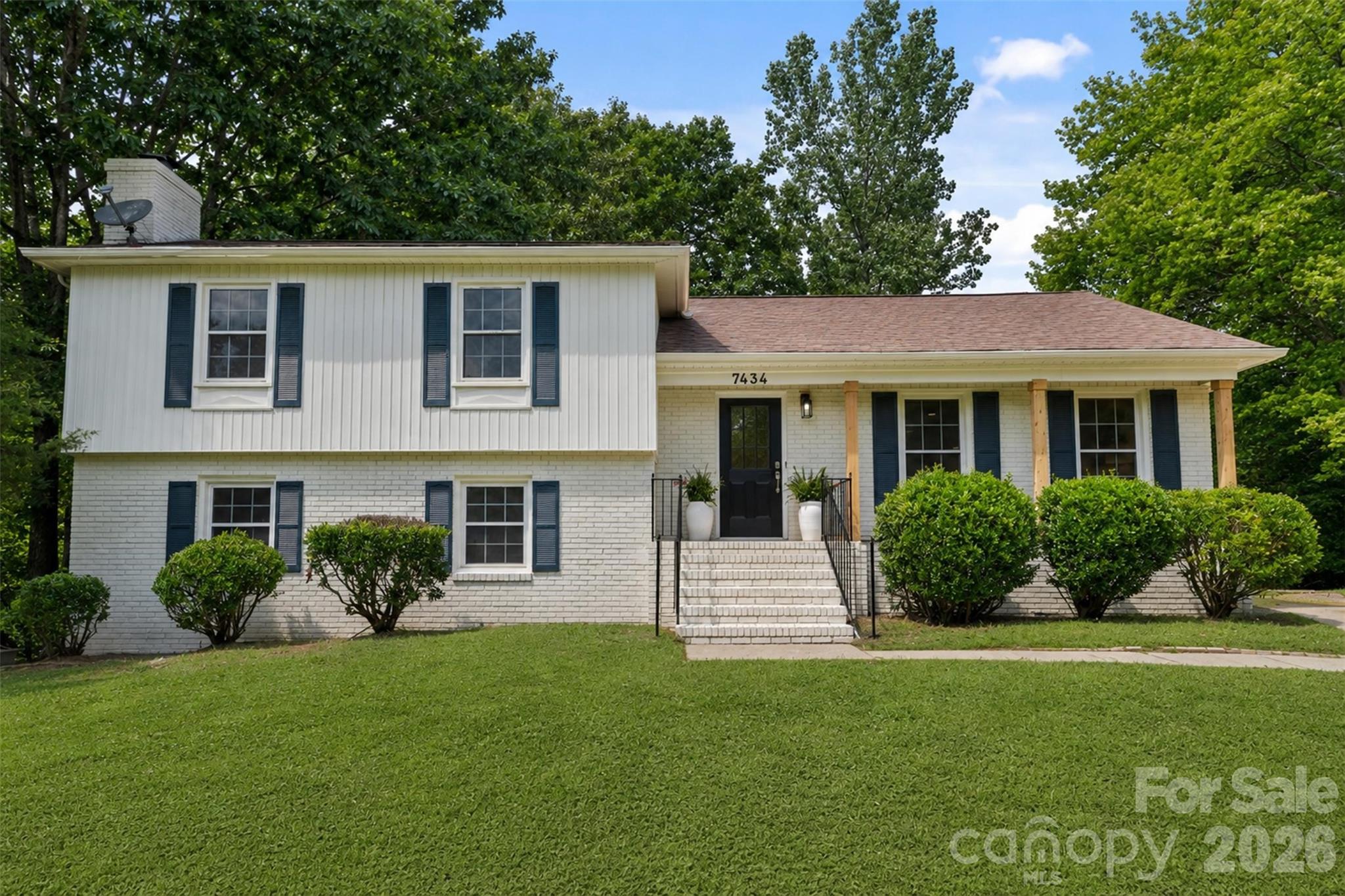 7434 Kilcullen Drive — Charlotte