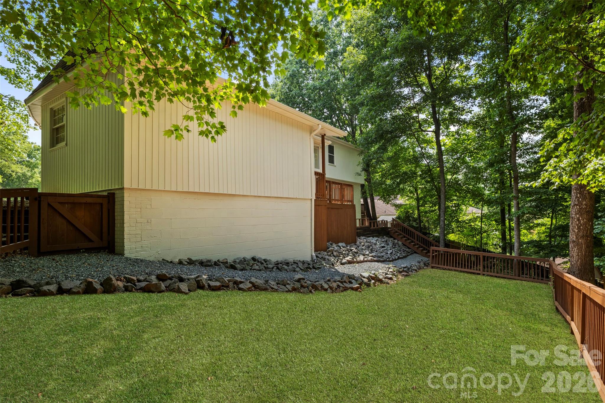 7434 Kilcullen Drive — Charlotte