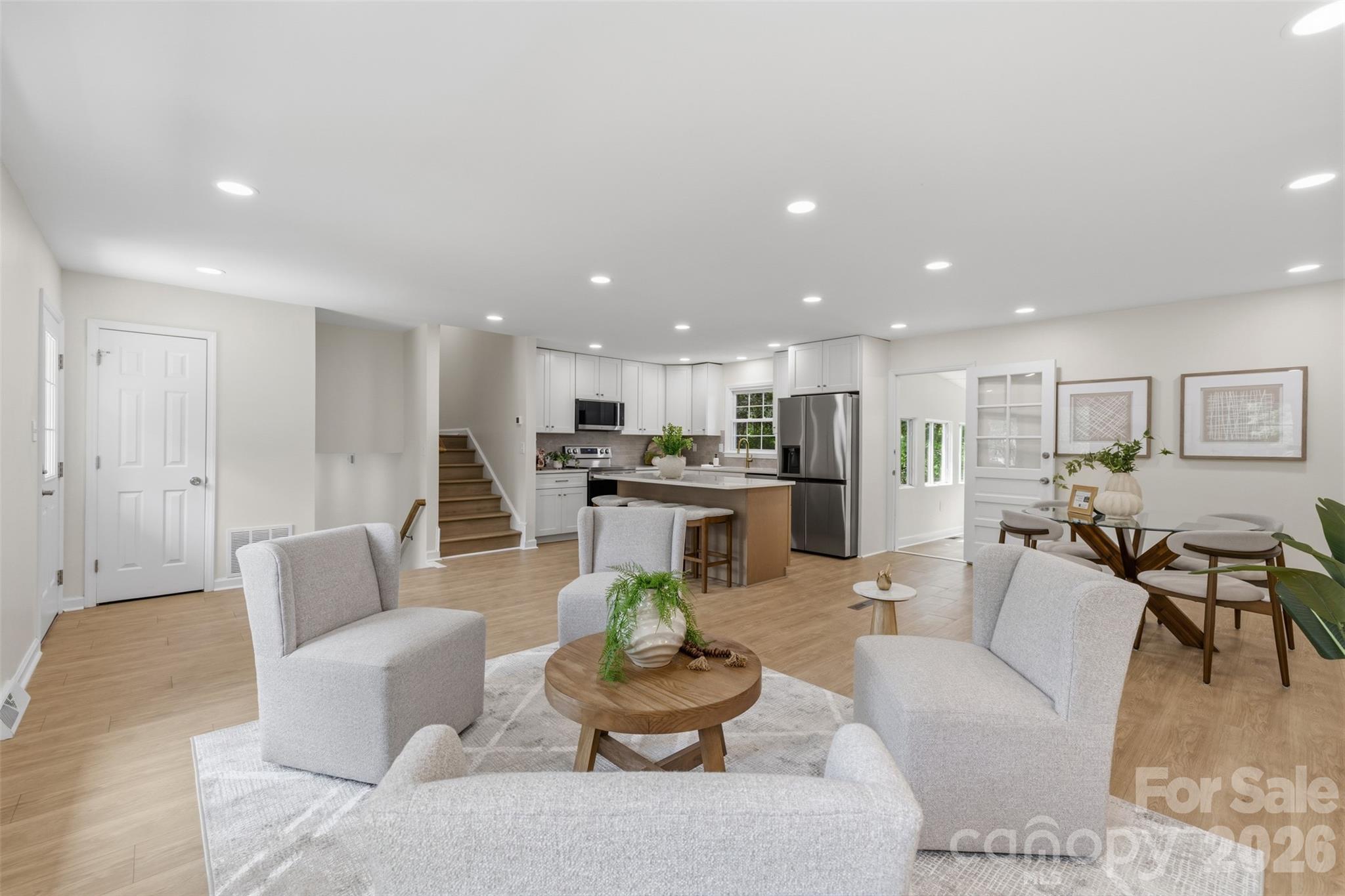7434 Kilcullen Drive — Charlotte