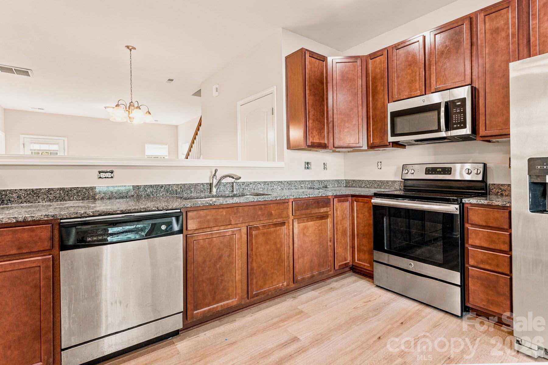 10308 Cloyne Court — Charlotte