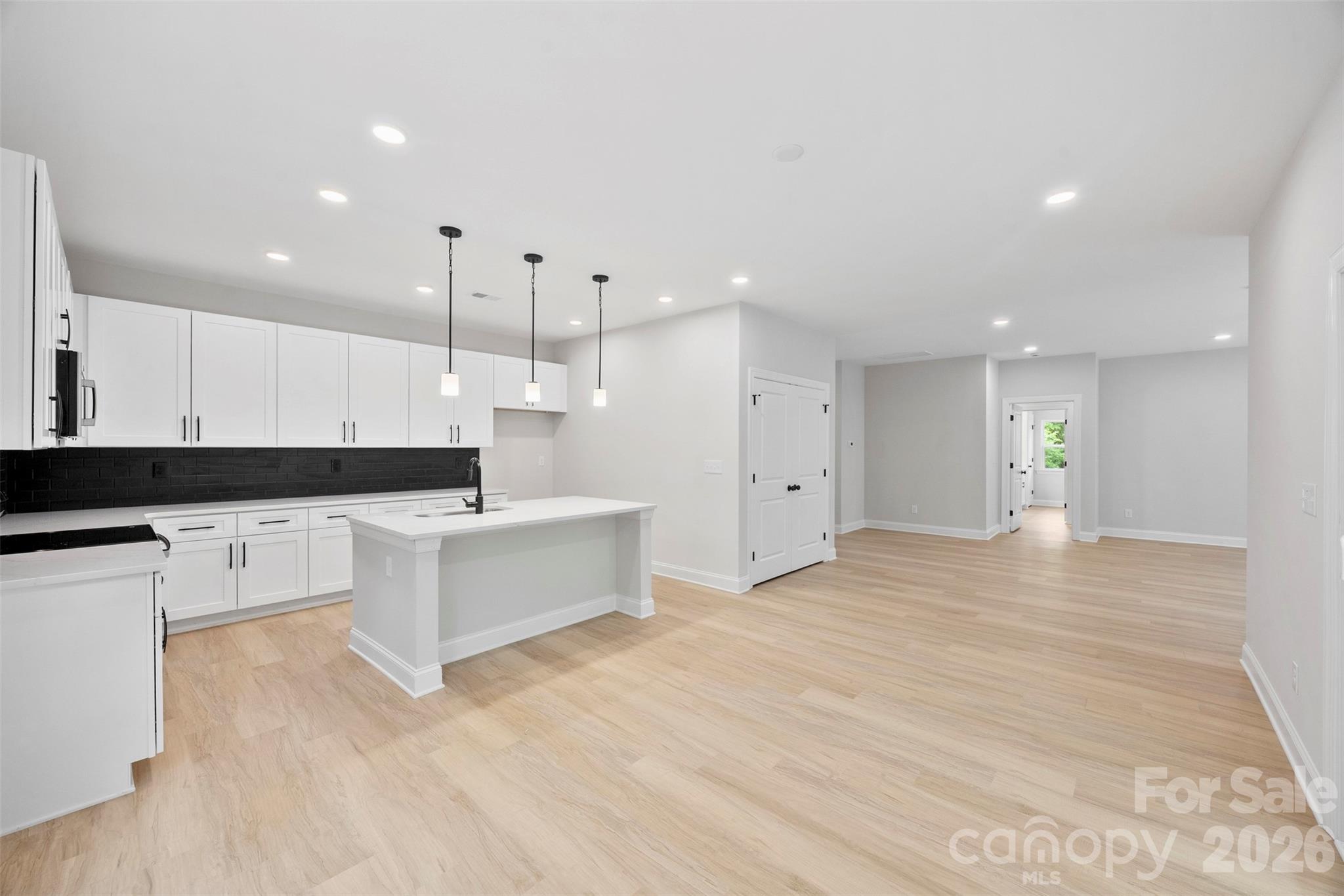 4523 Binwhe Lane — Gastonia