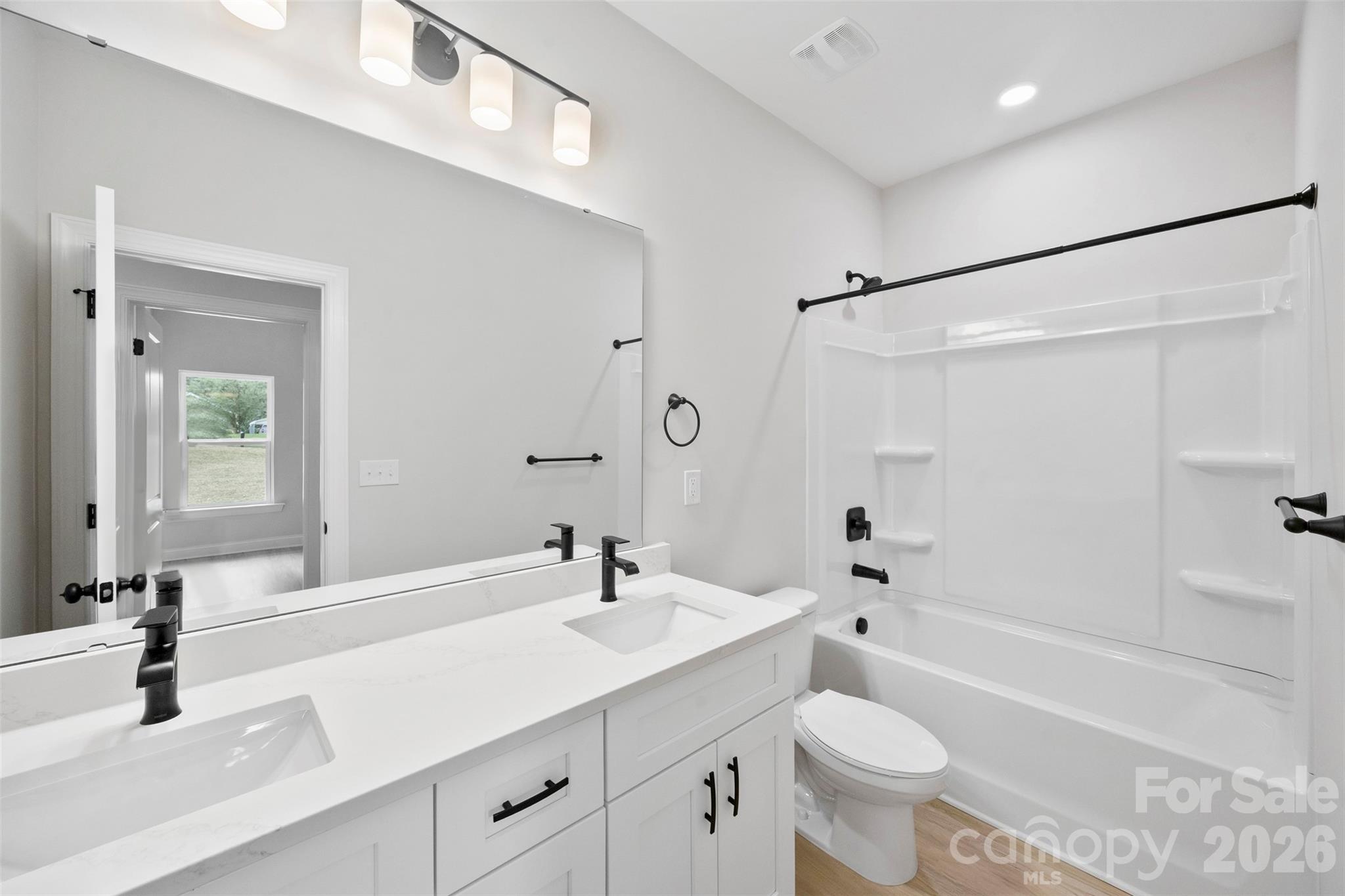 4523 Binwhe Lane — Gastonia