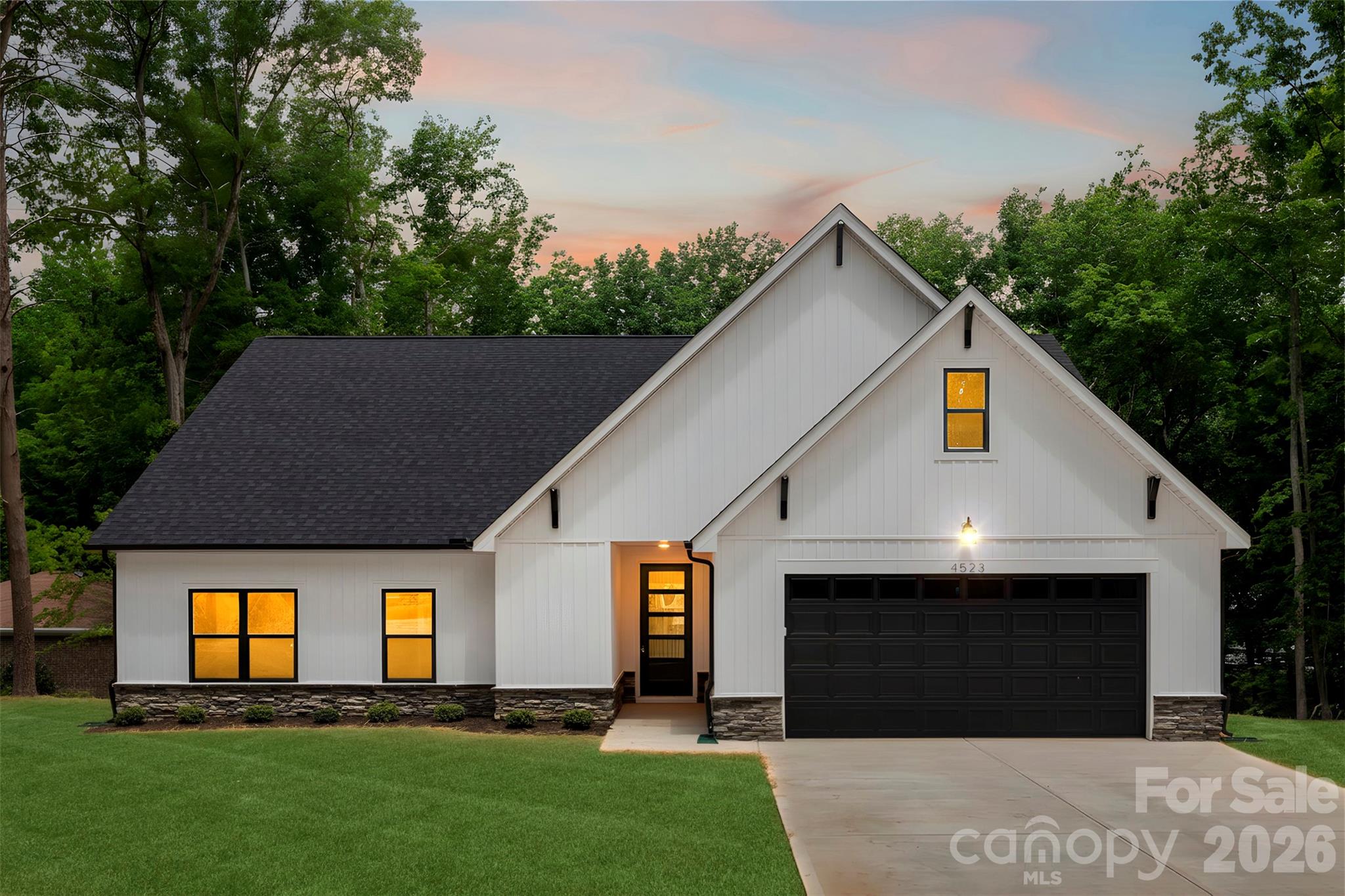 4523 Binwhe Lane — Gastonia