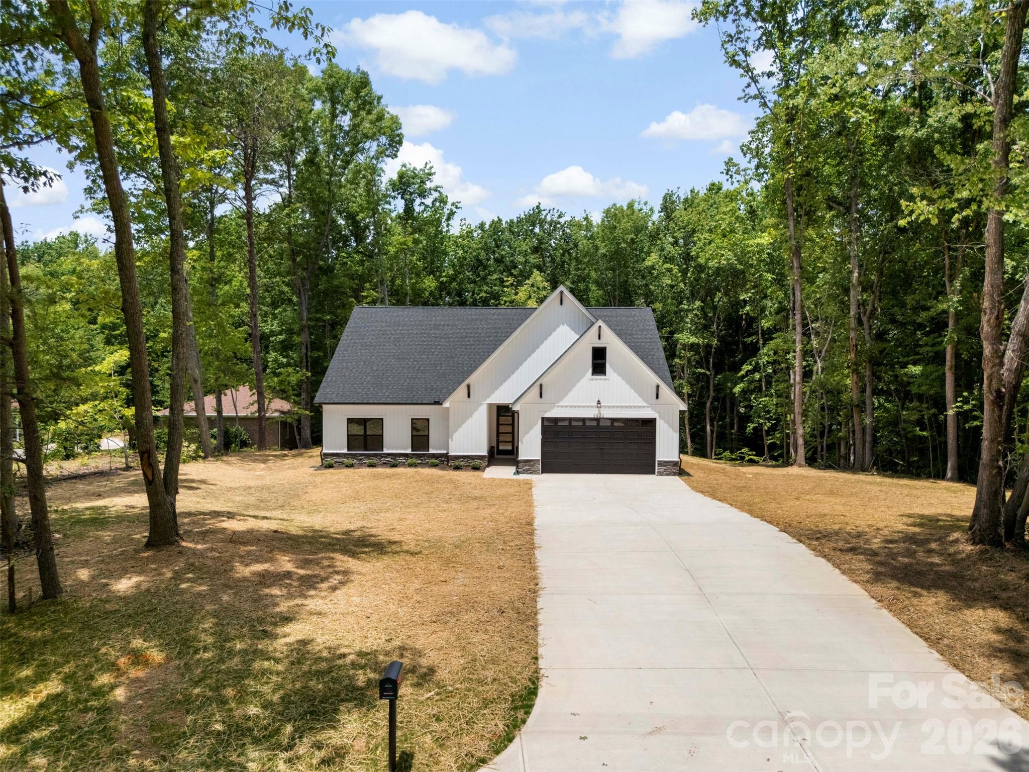 4523 Binwhe Lane — Gastonia