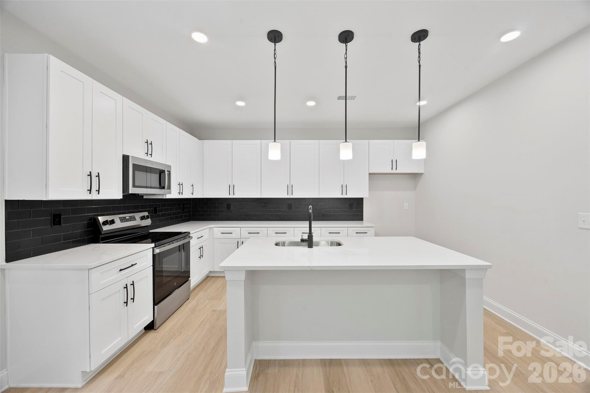 4523 Binwhe Lane — Gastonia