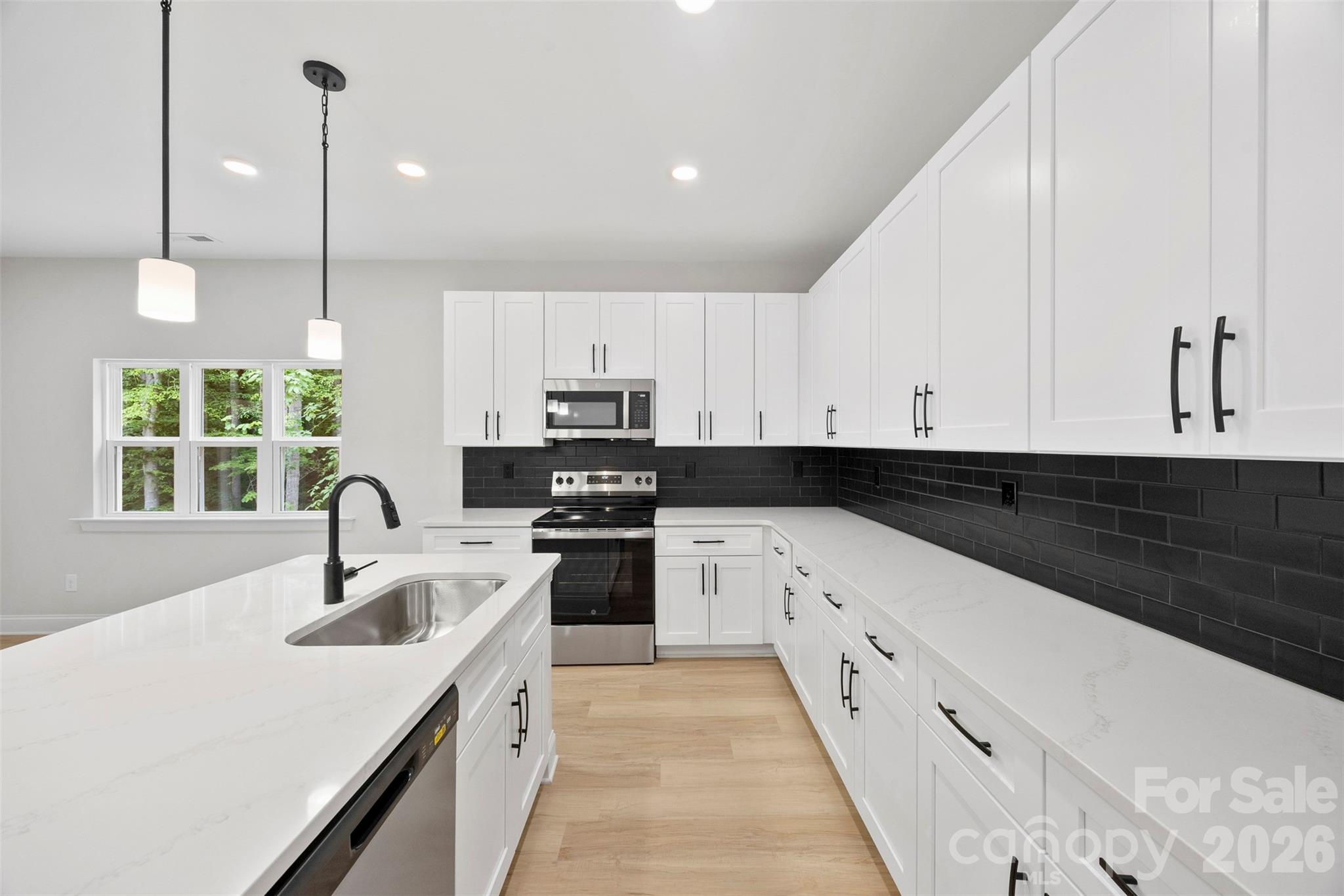 4523 Binwhe Lane — Gastonia