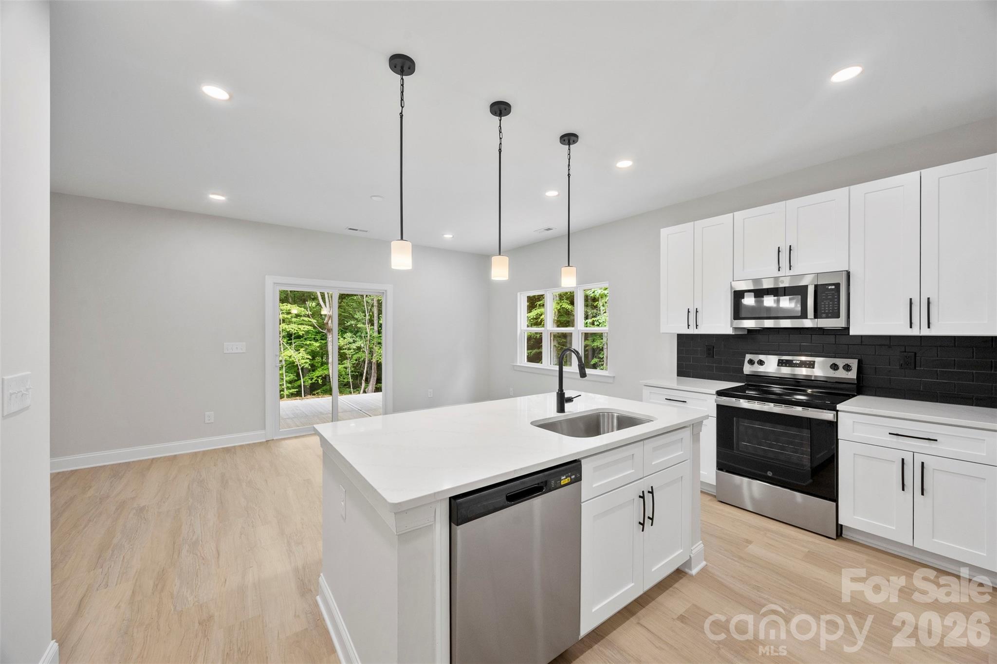 4523 Binwhe Lane — Gastonia