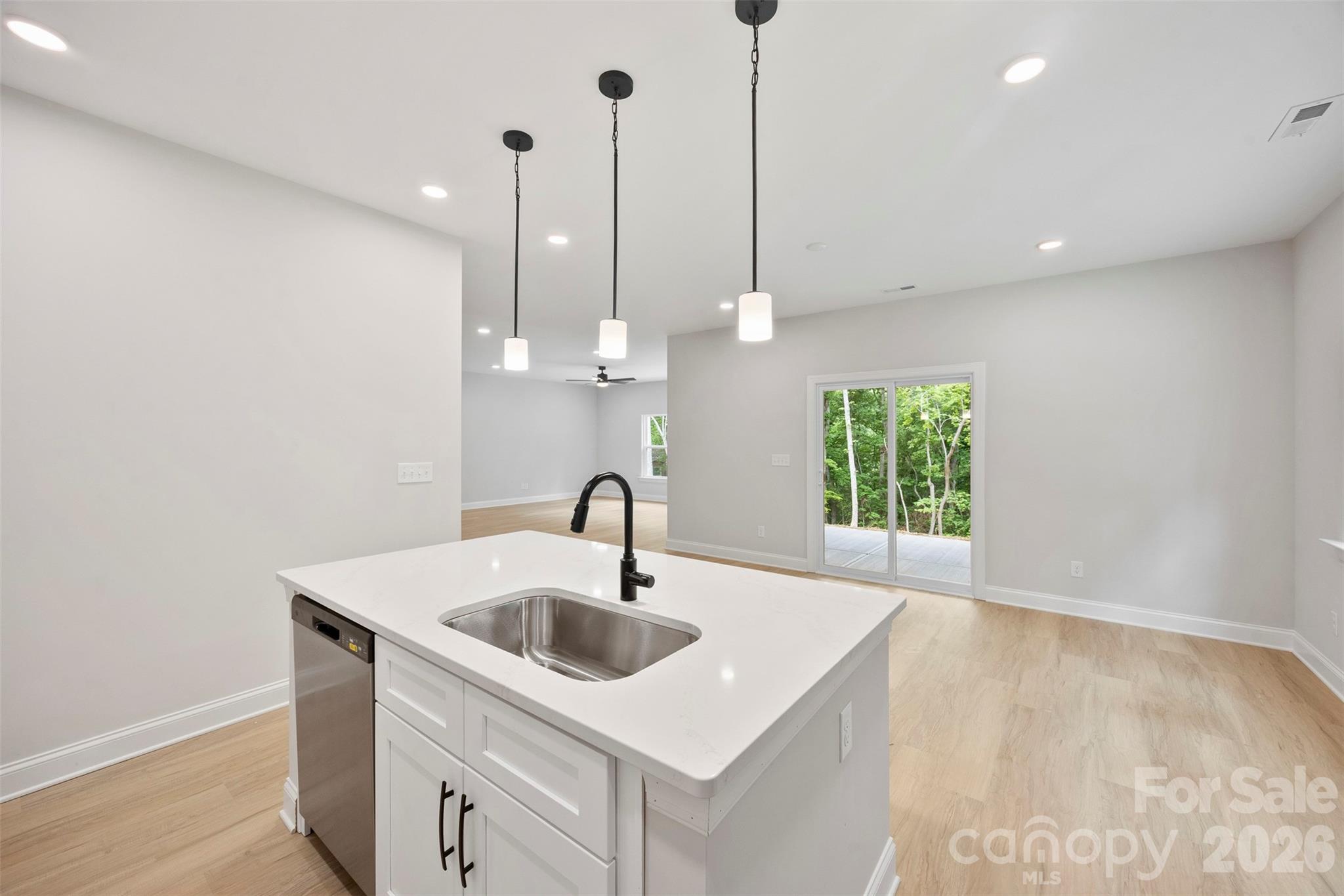 4523 Binwhe Lane — Gastonia