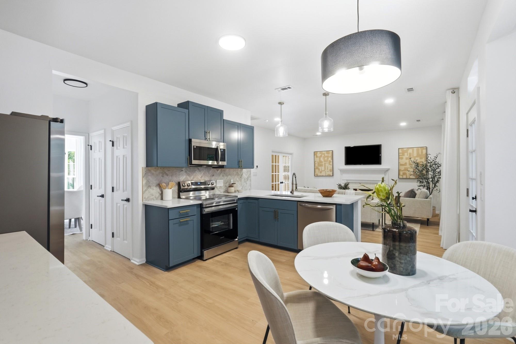 6102 Garamond Court — Charlotte