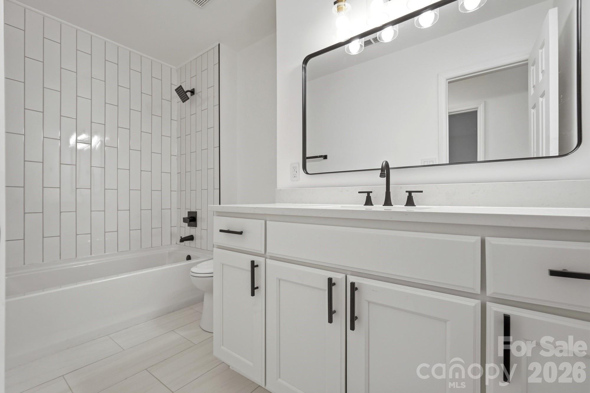 6102 Garamond Court — Charlotte