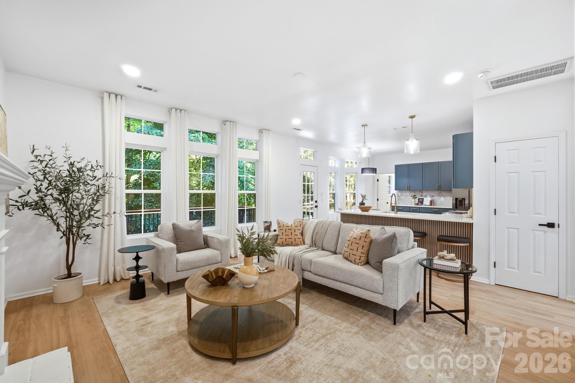 6102 Garamond Court — Charlotte