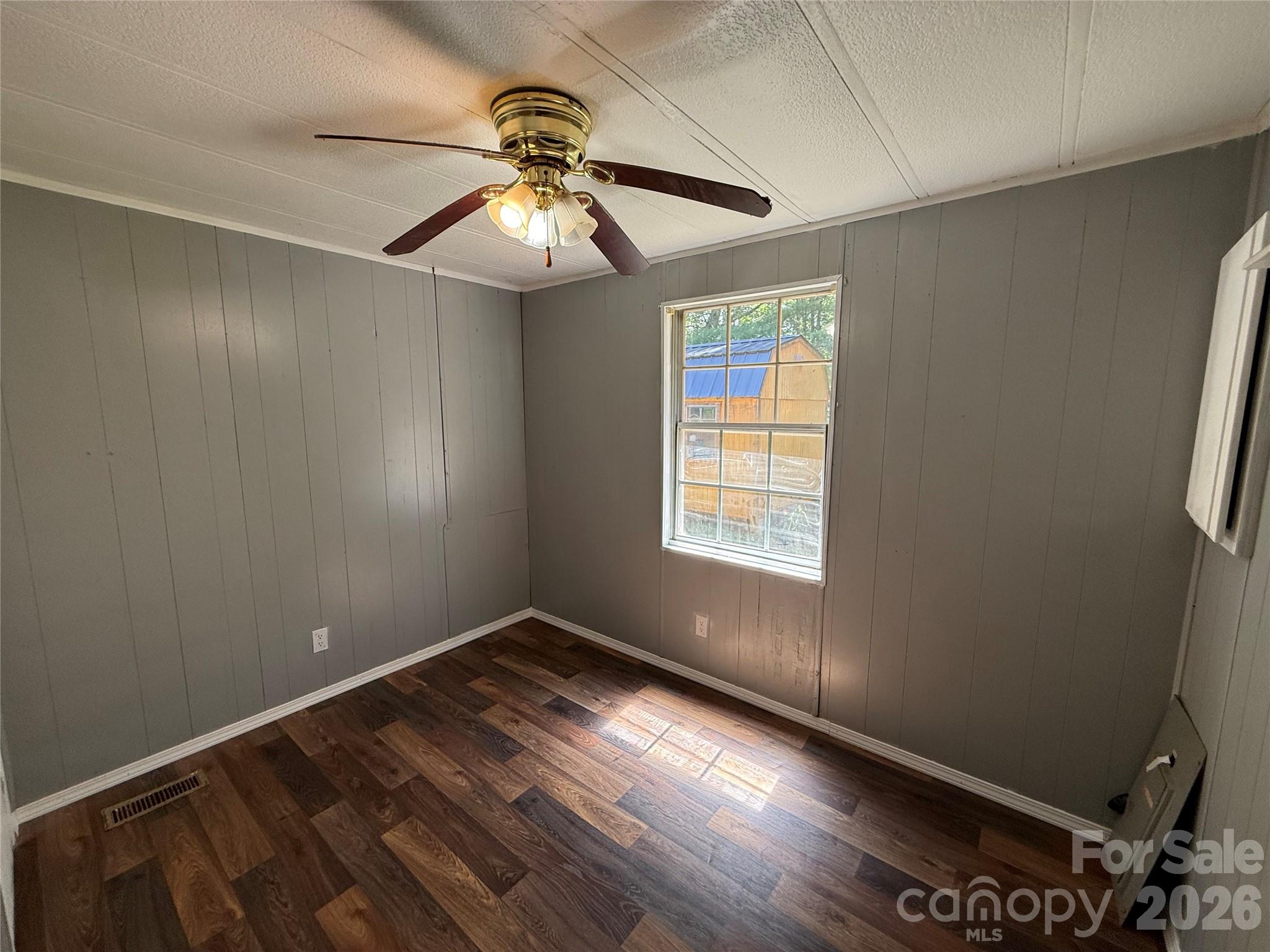 211 Corry Lane — Bostic