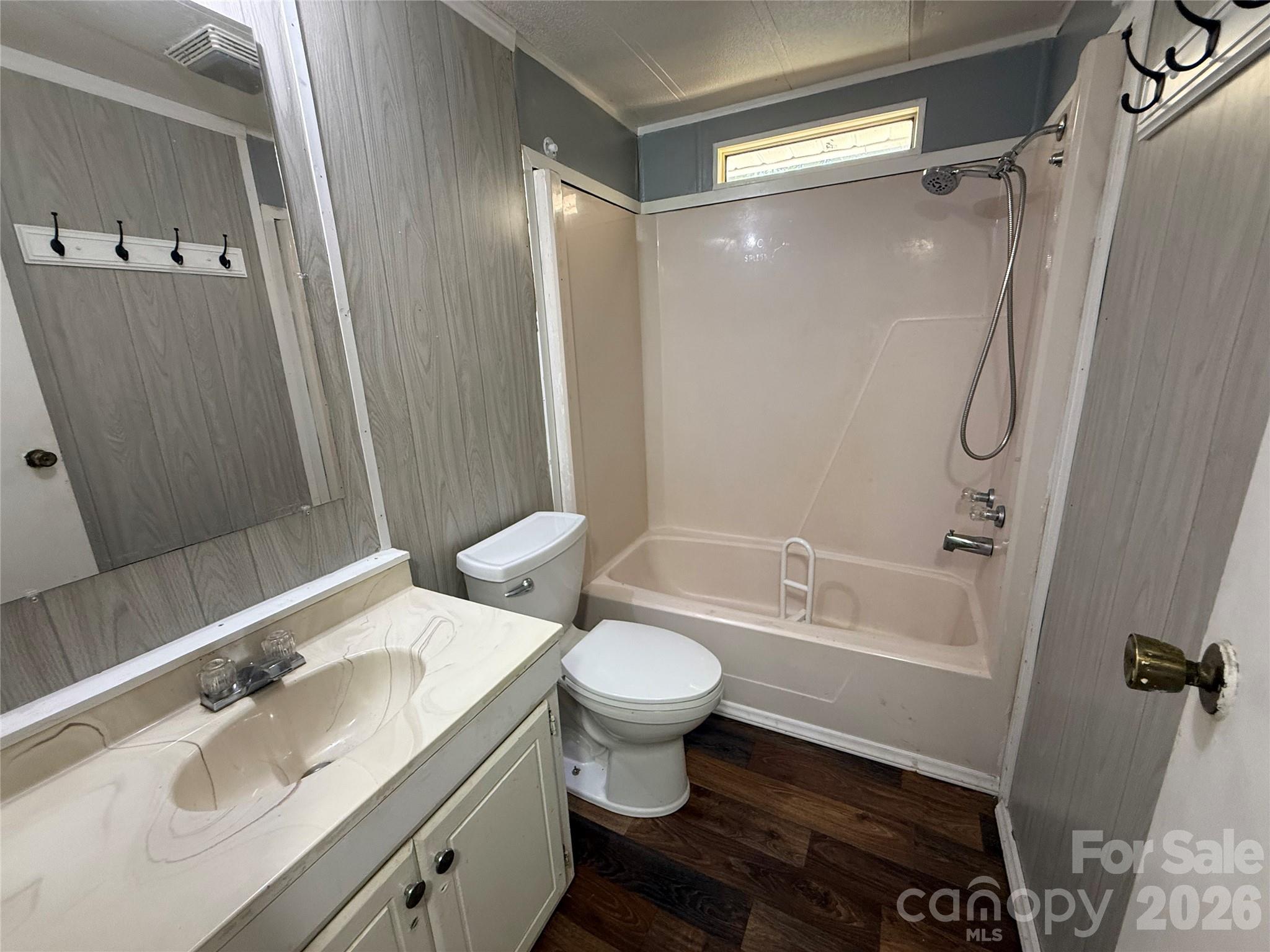 211 Corry Lane — Bostic