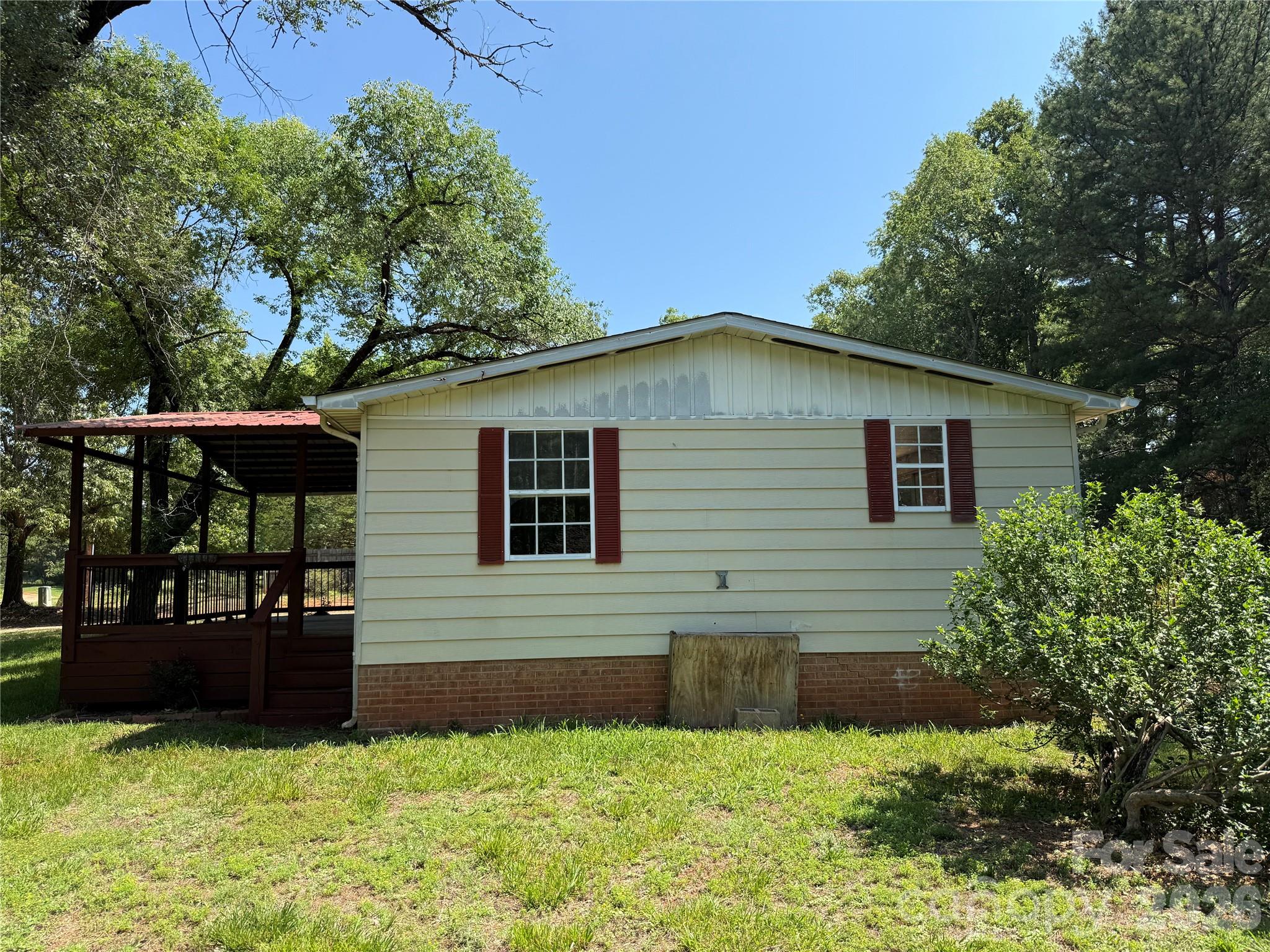 211 Corry Lane — Bostic