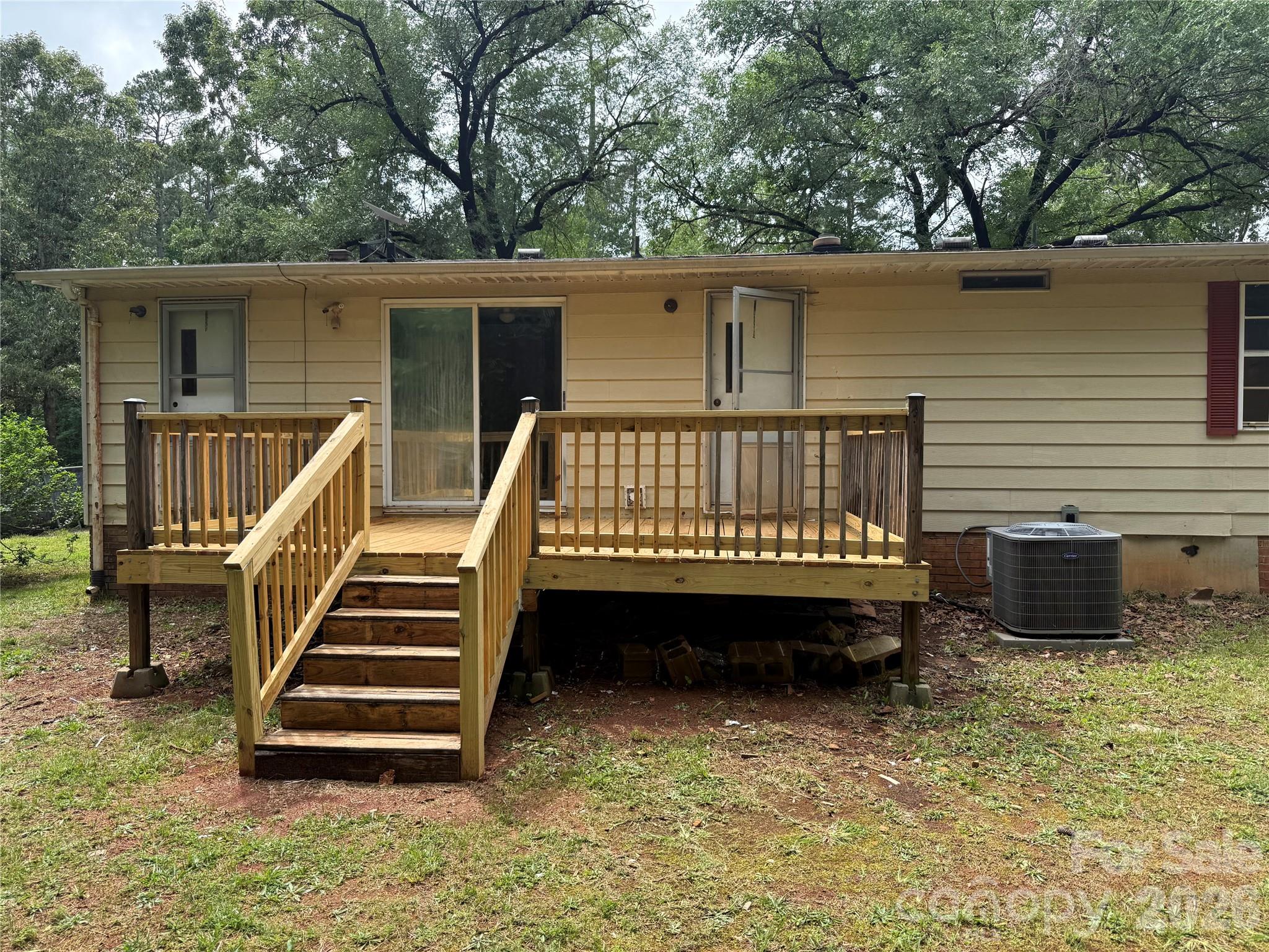 211 Corry Lane — Bostic